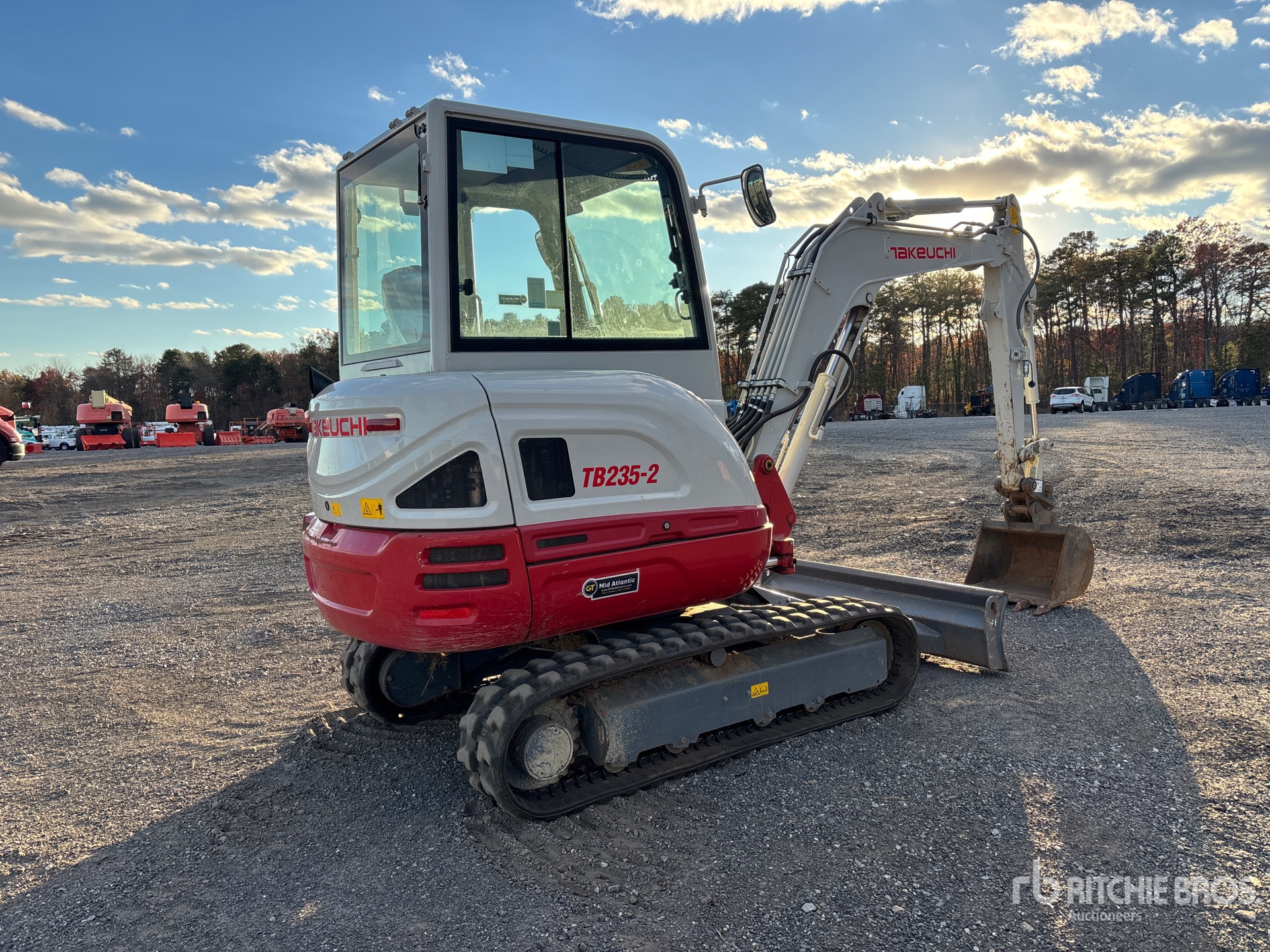 General Appearance with Picture, Right Rear Corner