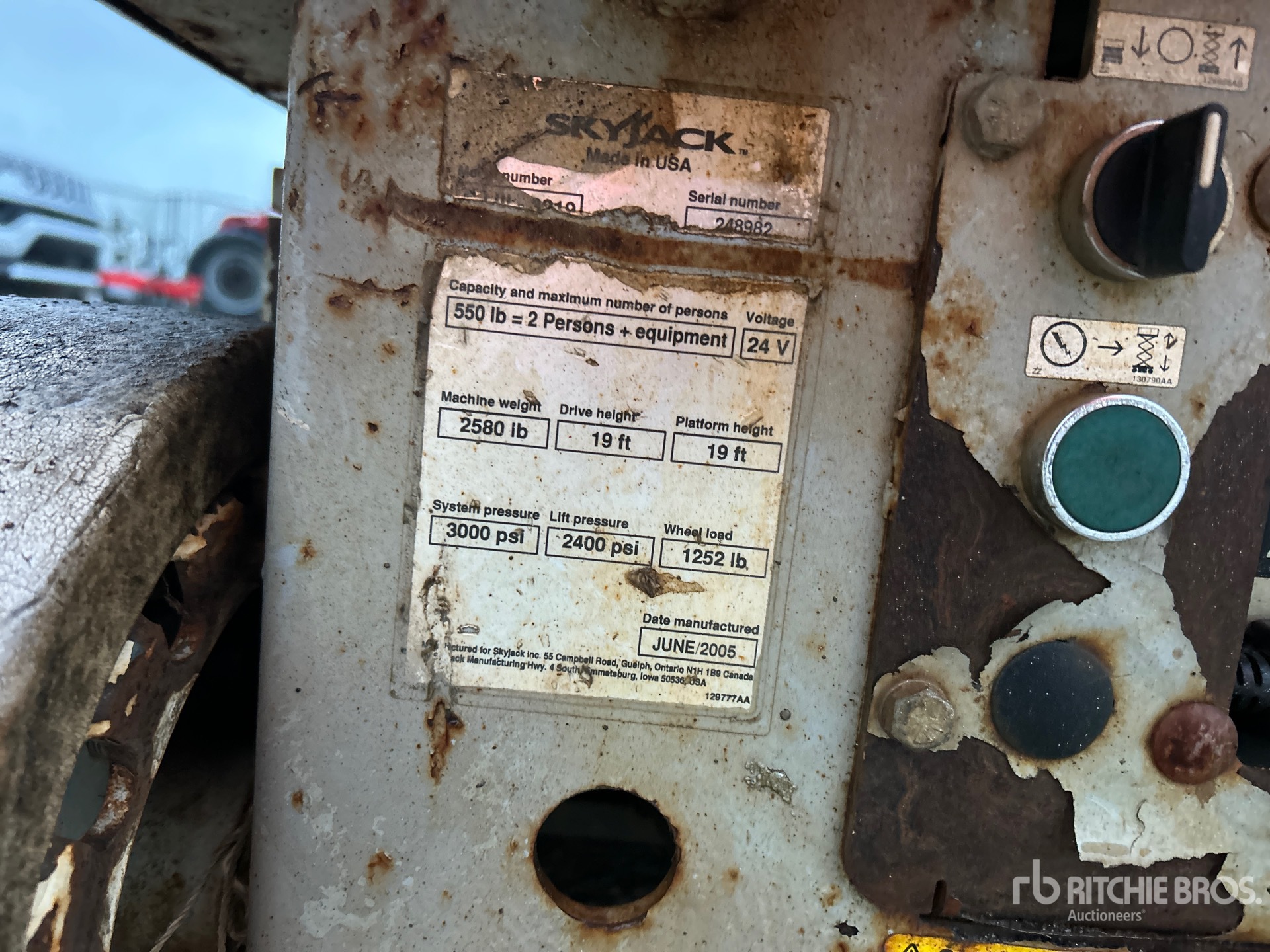 General Appearance with Seriennummer / FIN