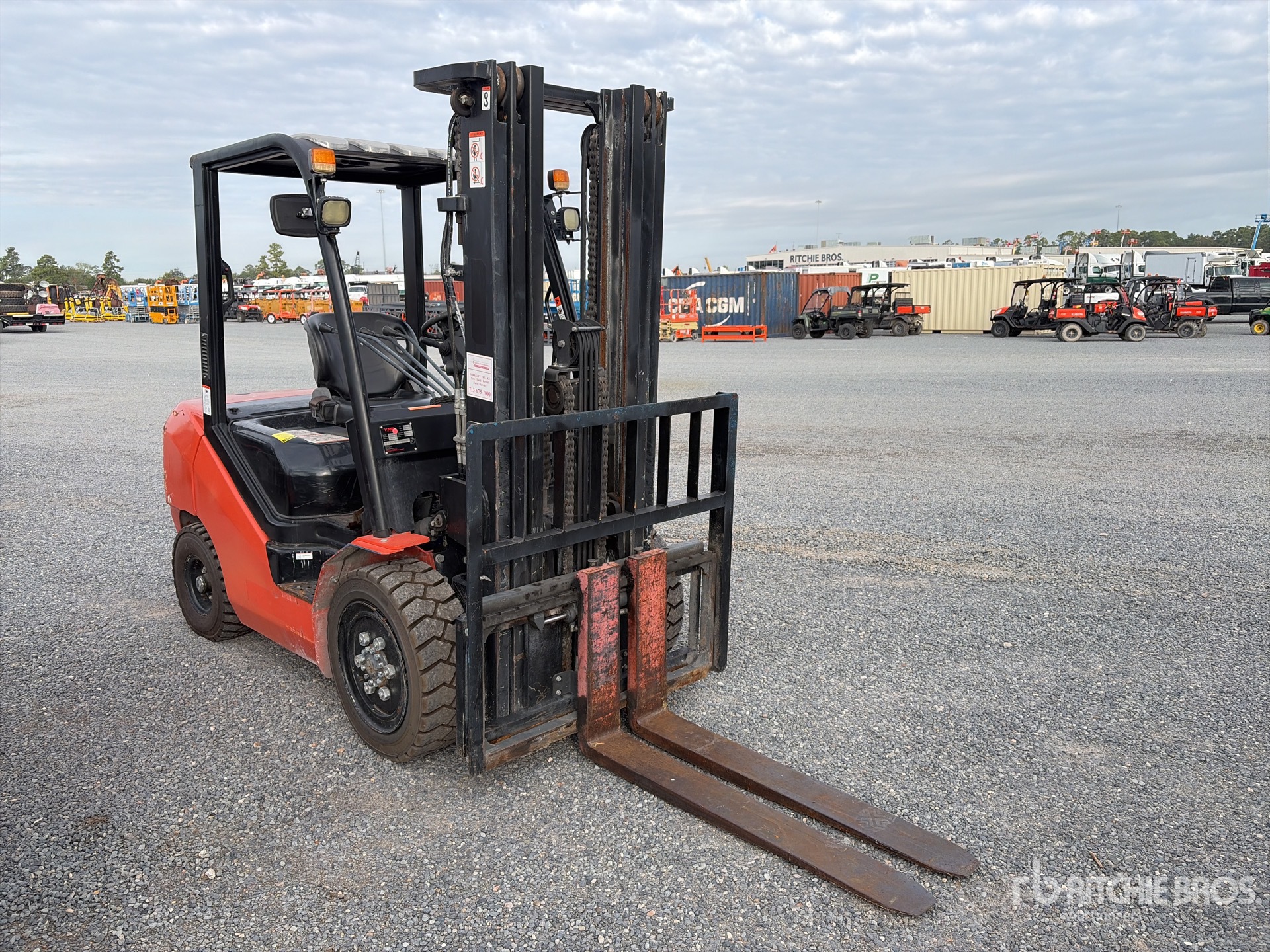 General Appearance with Picture, Right Front Corner