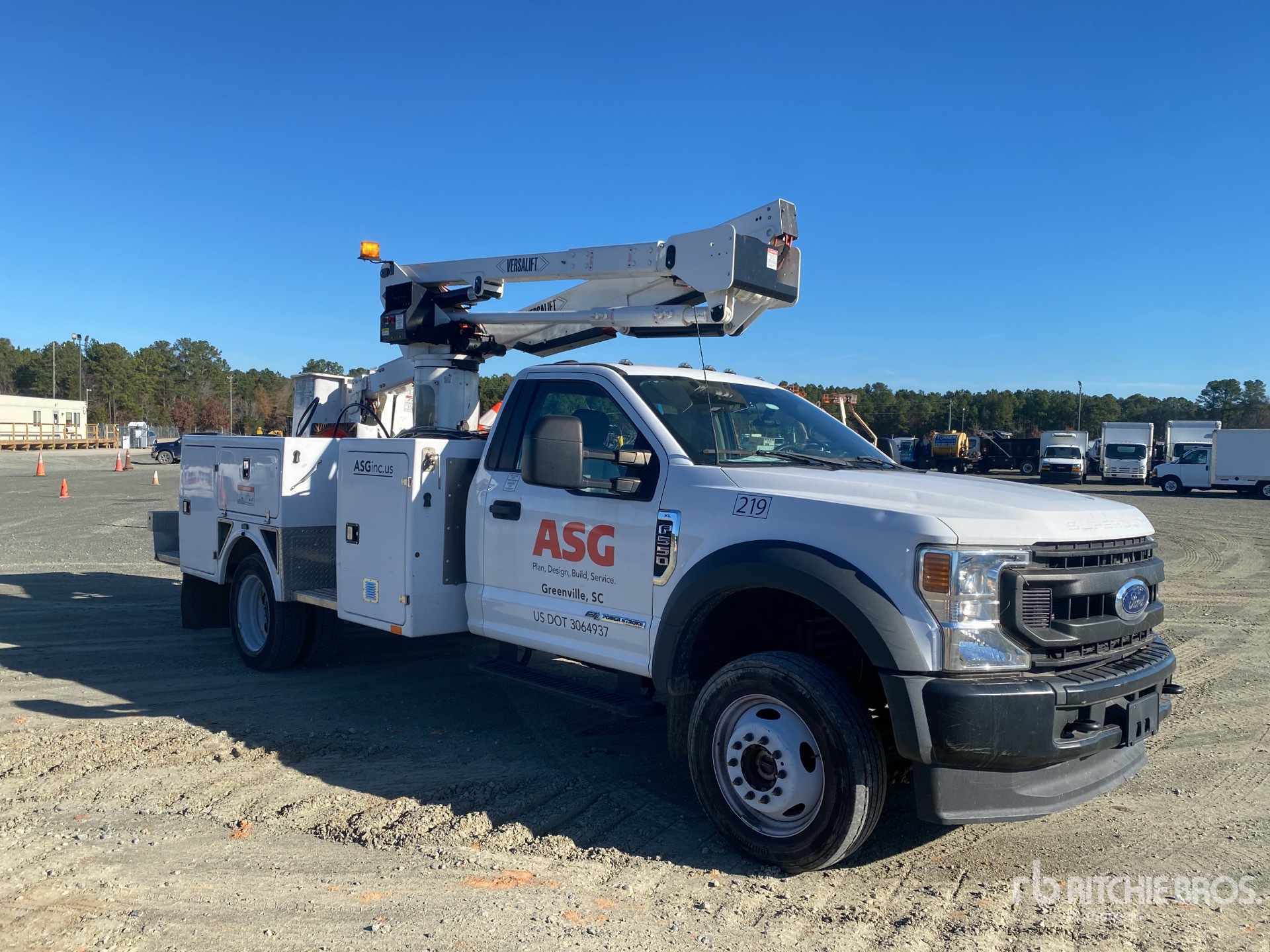 General Appearance with Picture, Right Front Corner