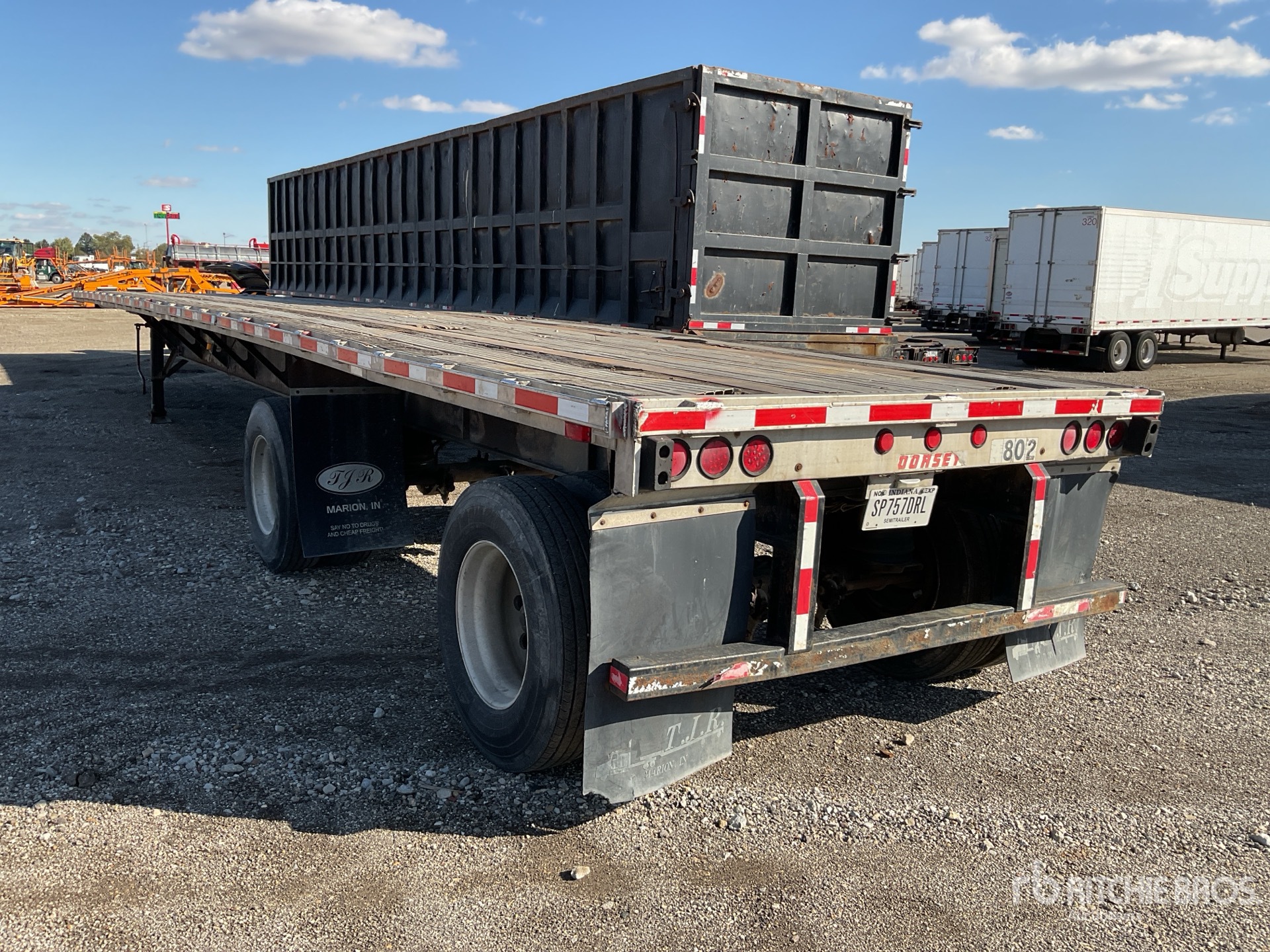 General Appearance with Bild, Ecke hinten links