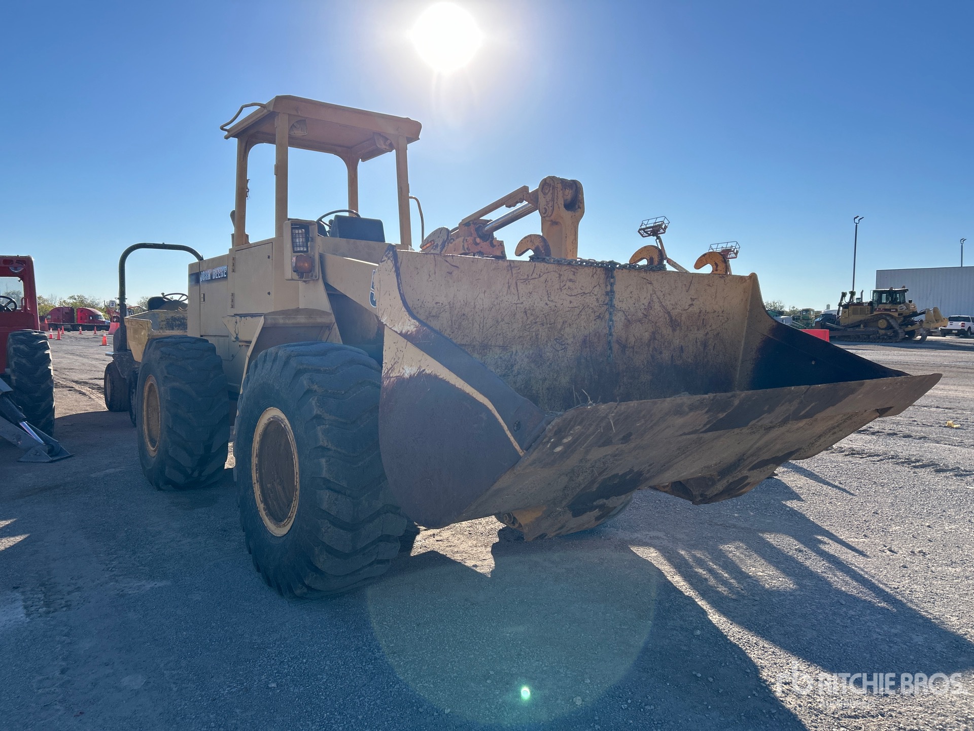 General Appearance with Picture, Right Front Corner