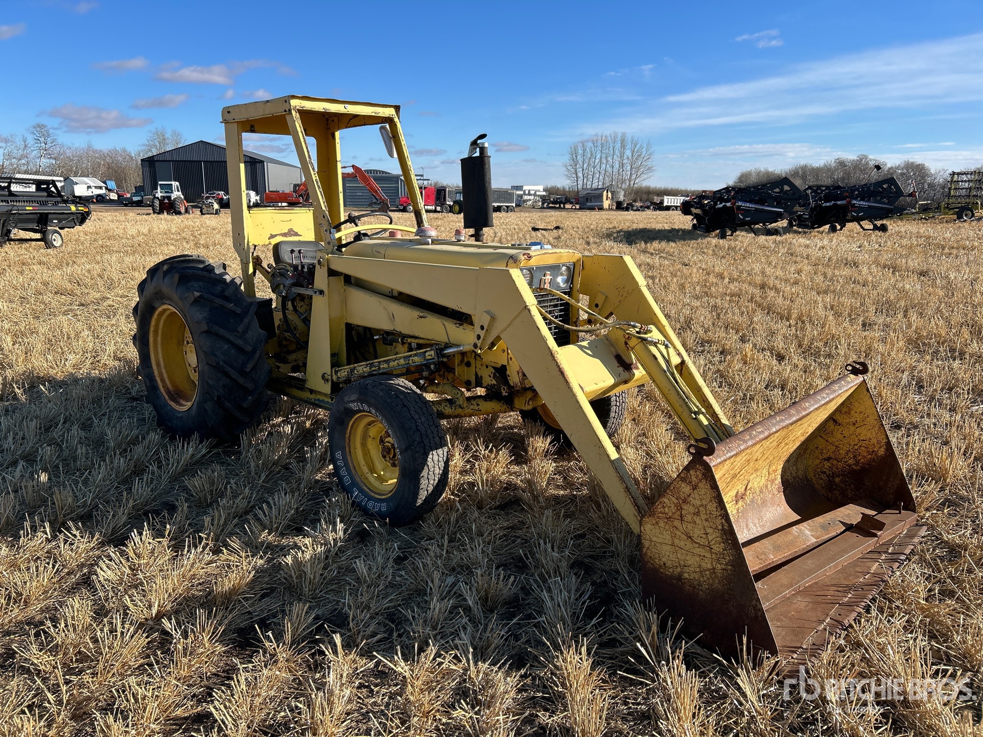 General Appearance with Bild, Ecke vorne rechts