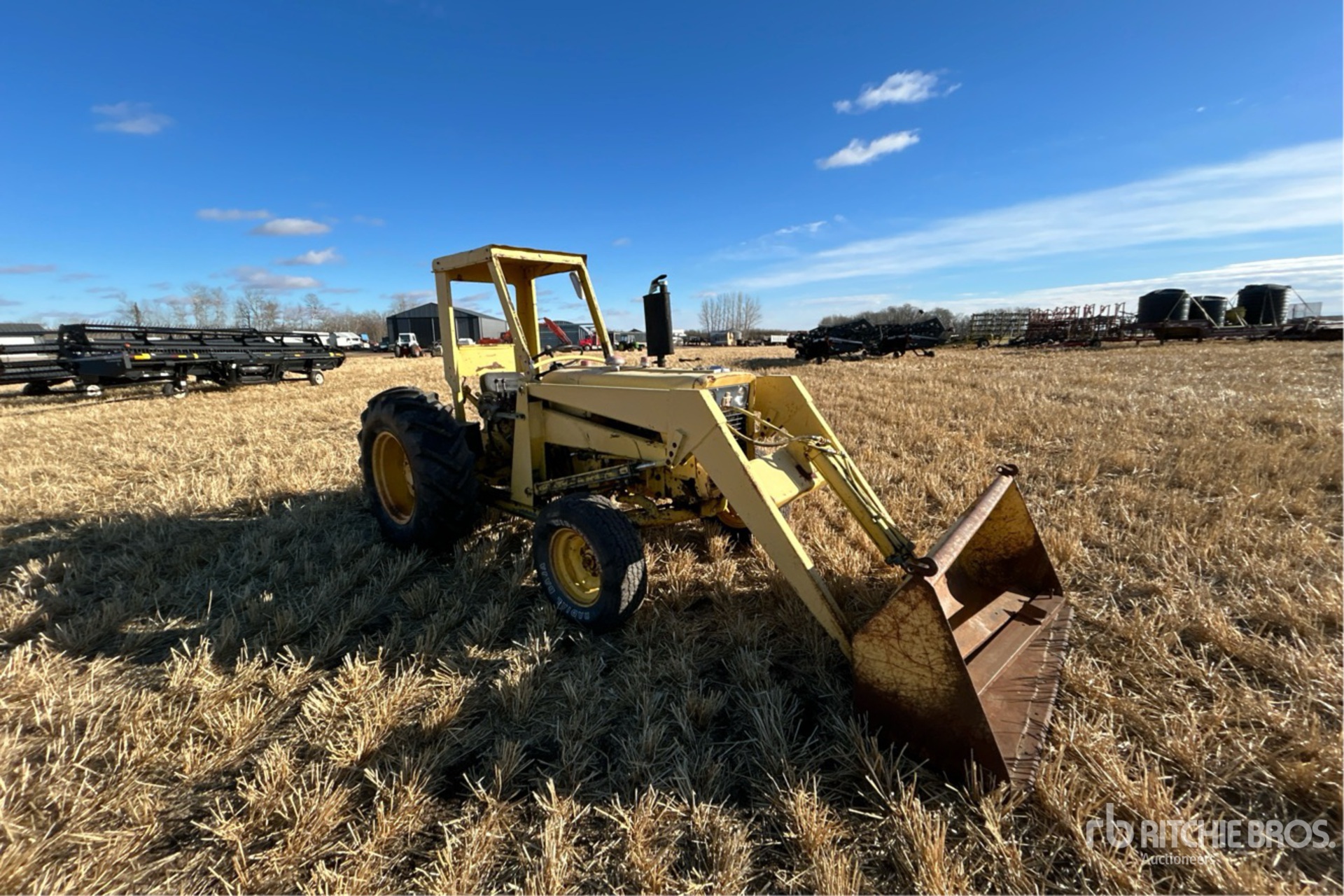 General Appearance with Picture, Right Front Corner