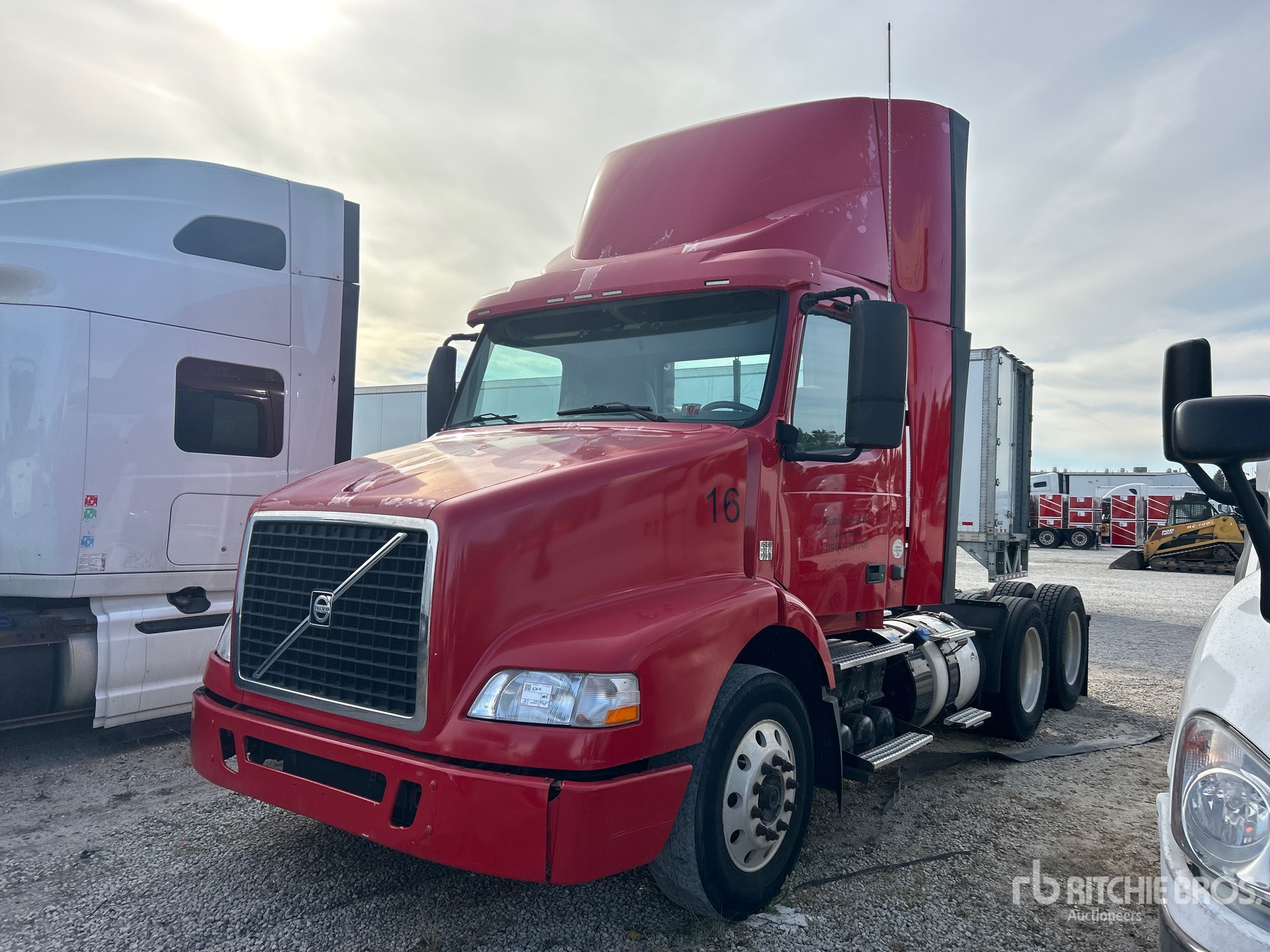 General Appearance with Foto, angolo anteriore sinistro