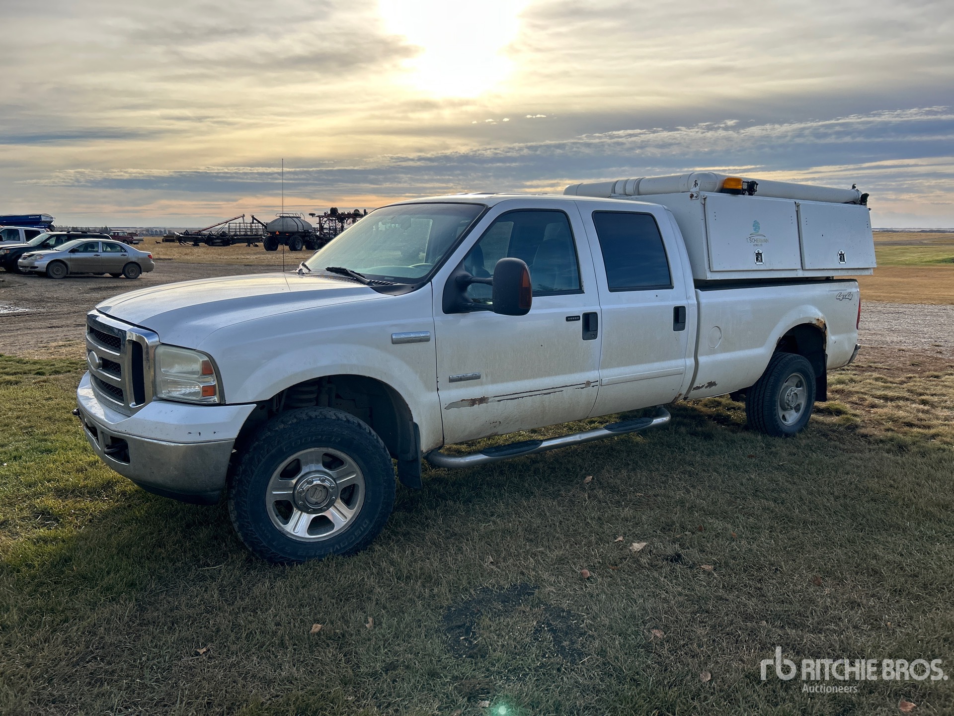 General Appearance with Foto, angolo anteriore sinistro