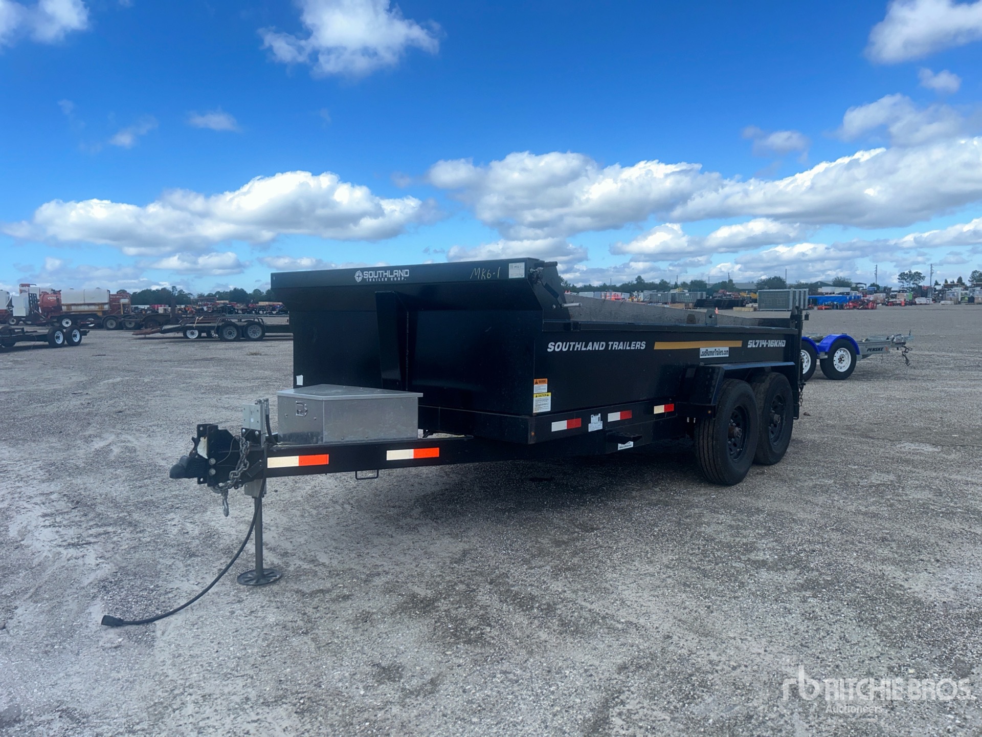 Aspect général with Image, coin avant gauche