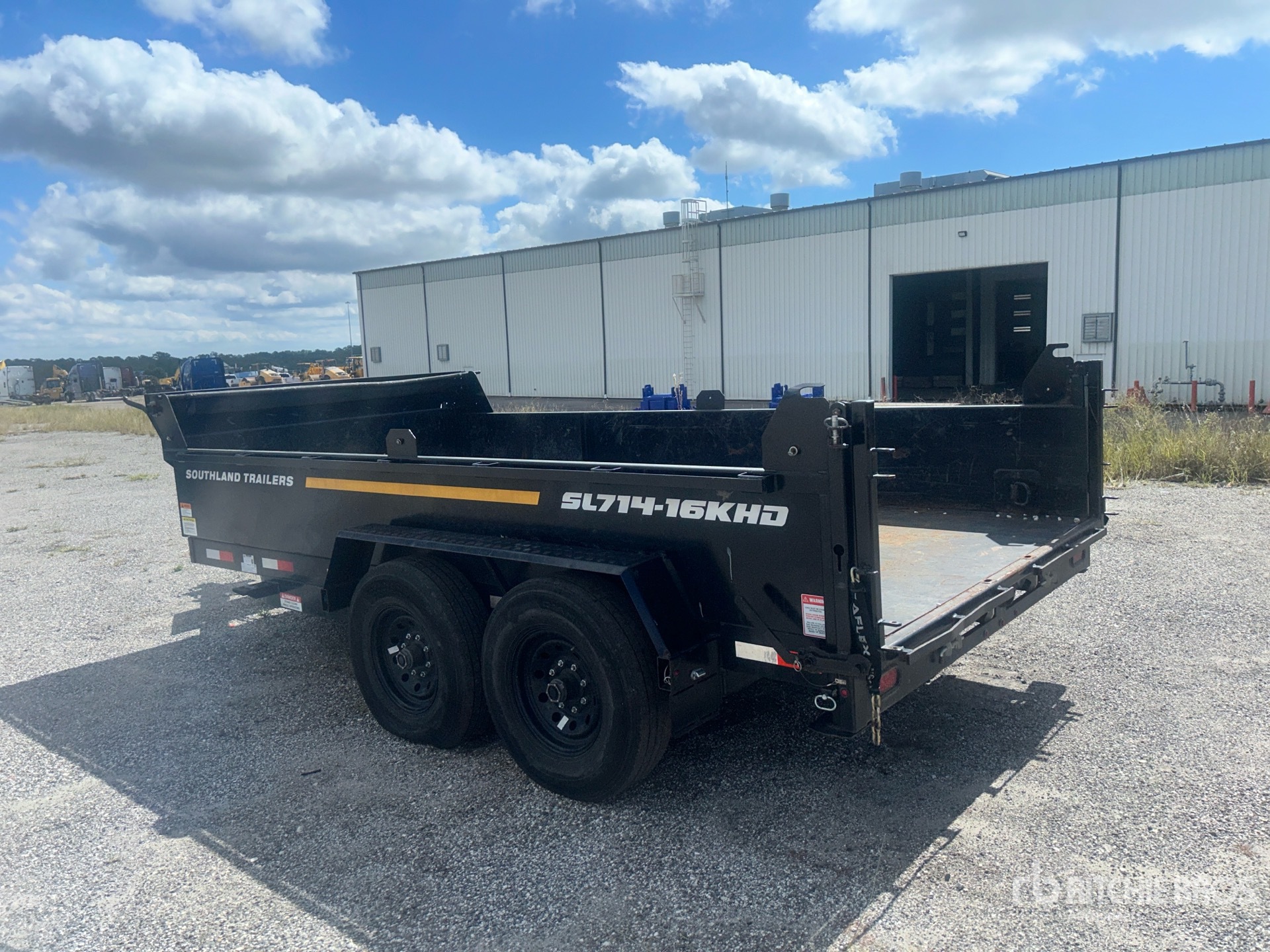 Aspect général with Image, coin arrière gauche