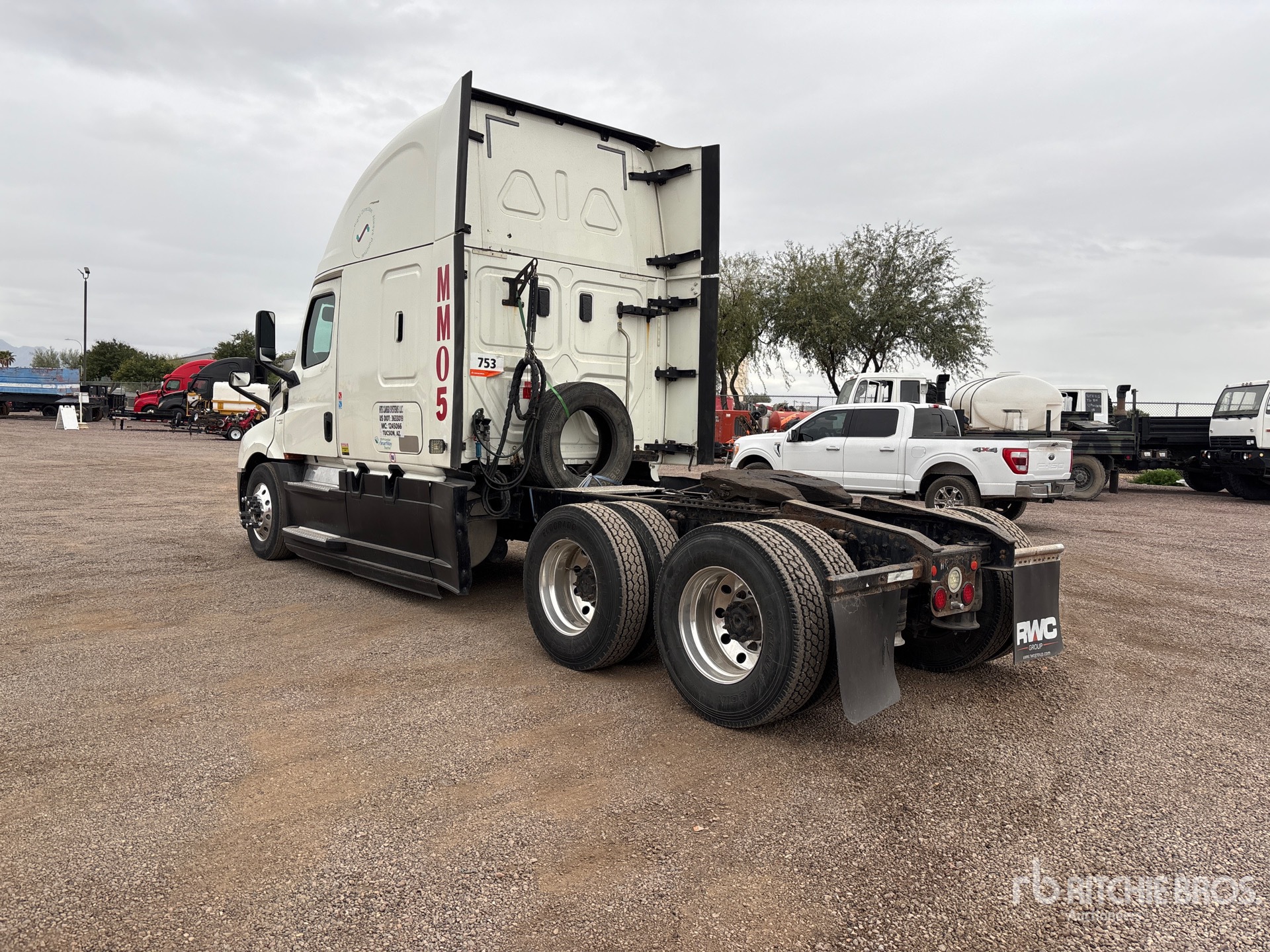 General Appearance with Picture, Left Rear Corner