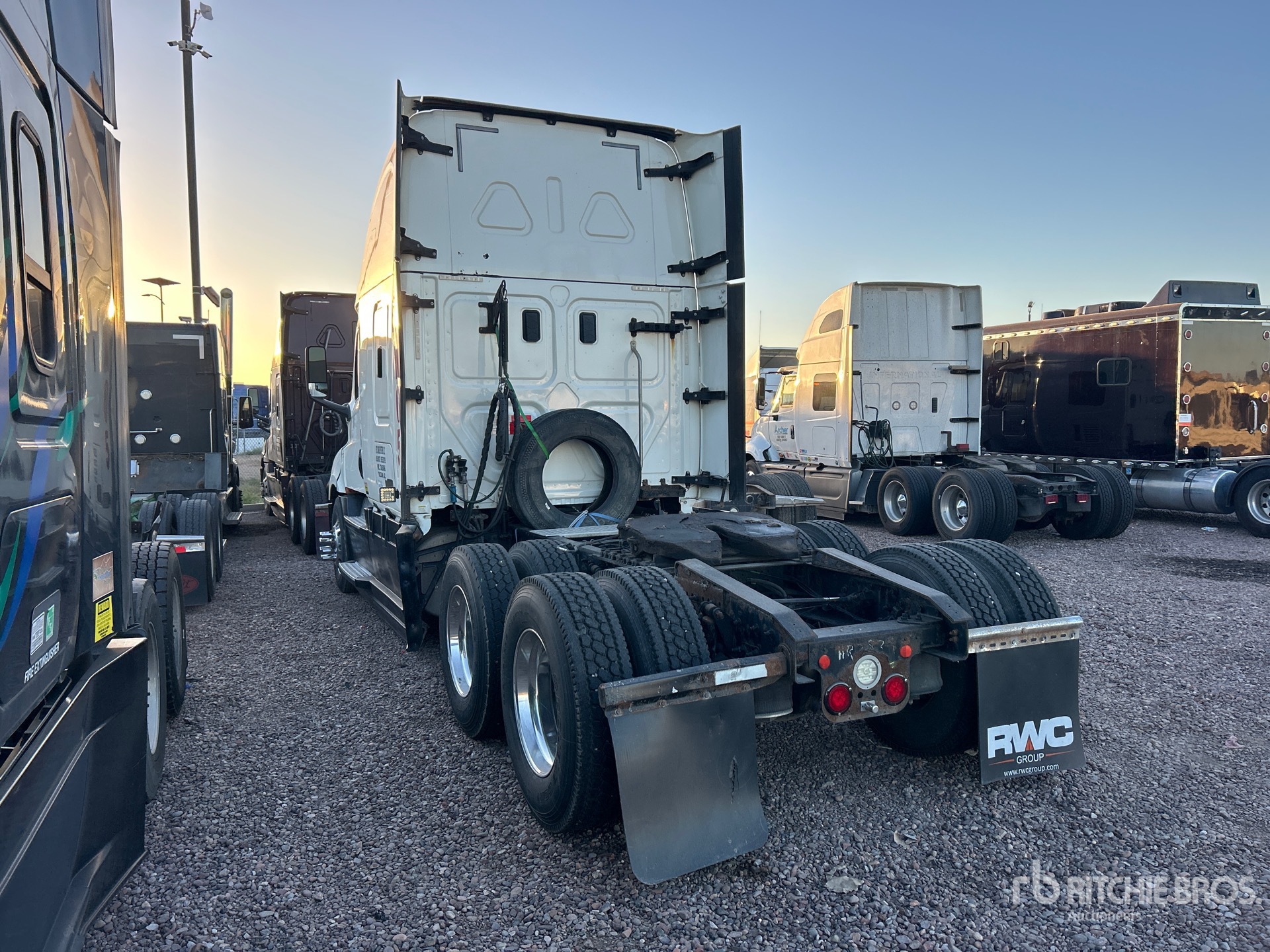 General Appearance with Image, coin arrière gauche