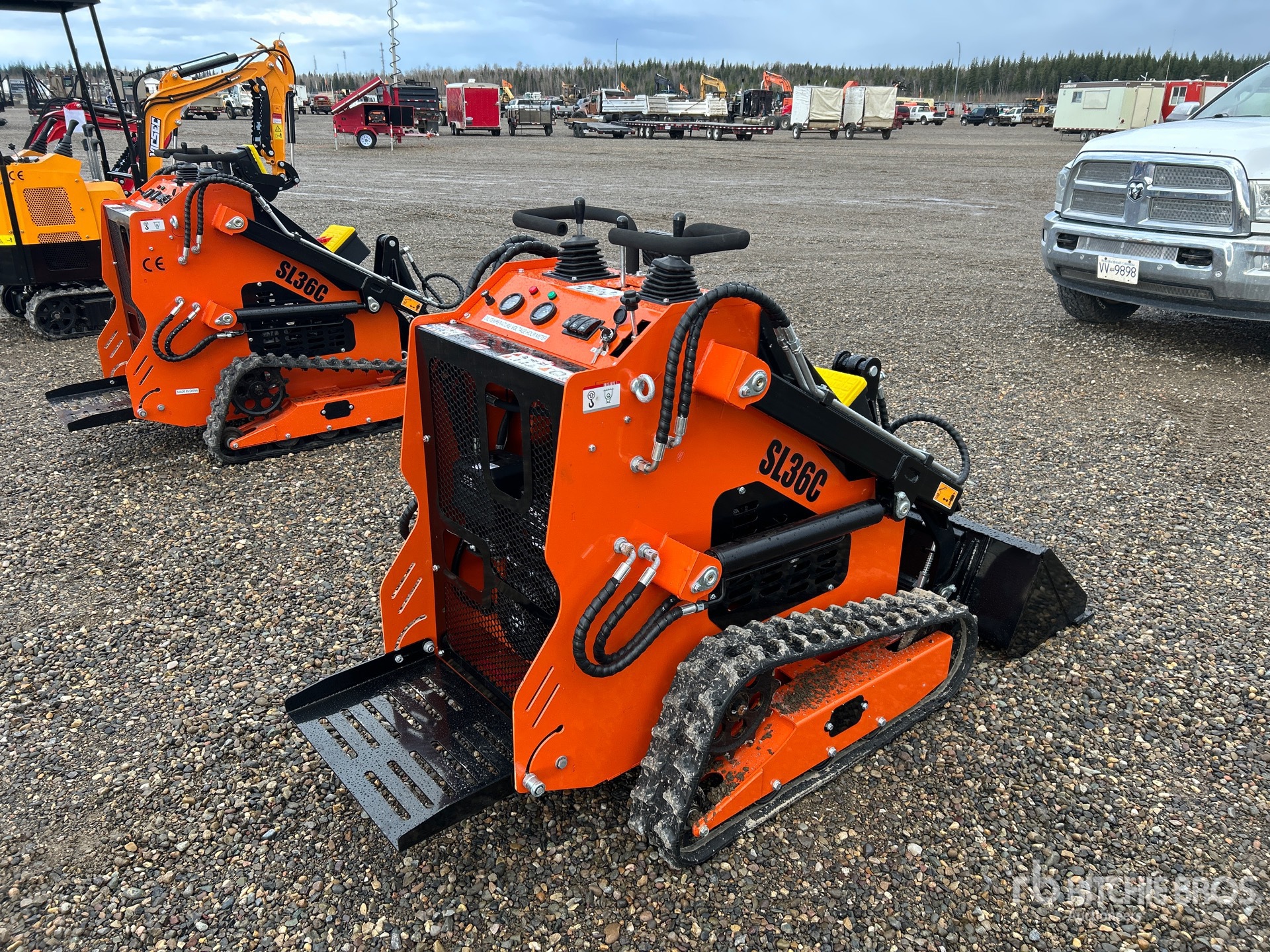 General Appearance with Imagen: esquina trasera derecha