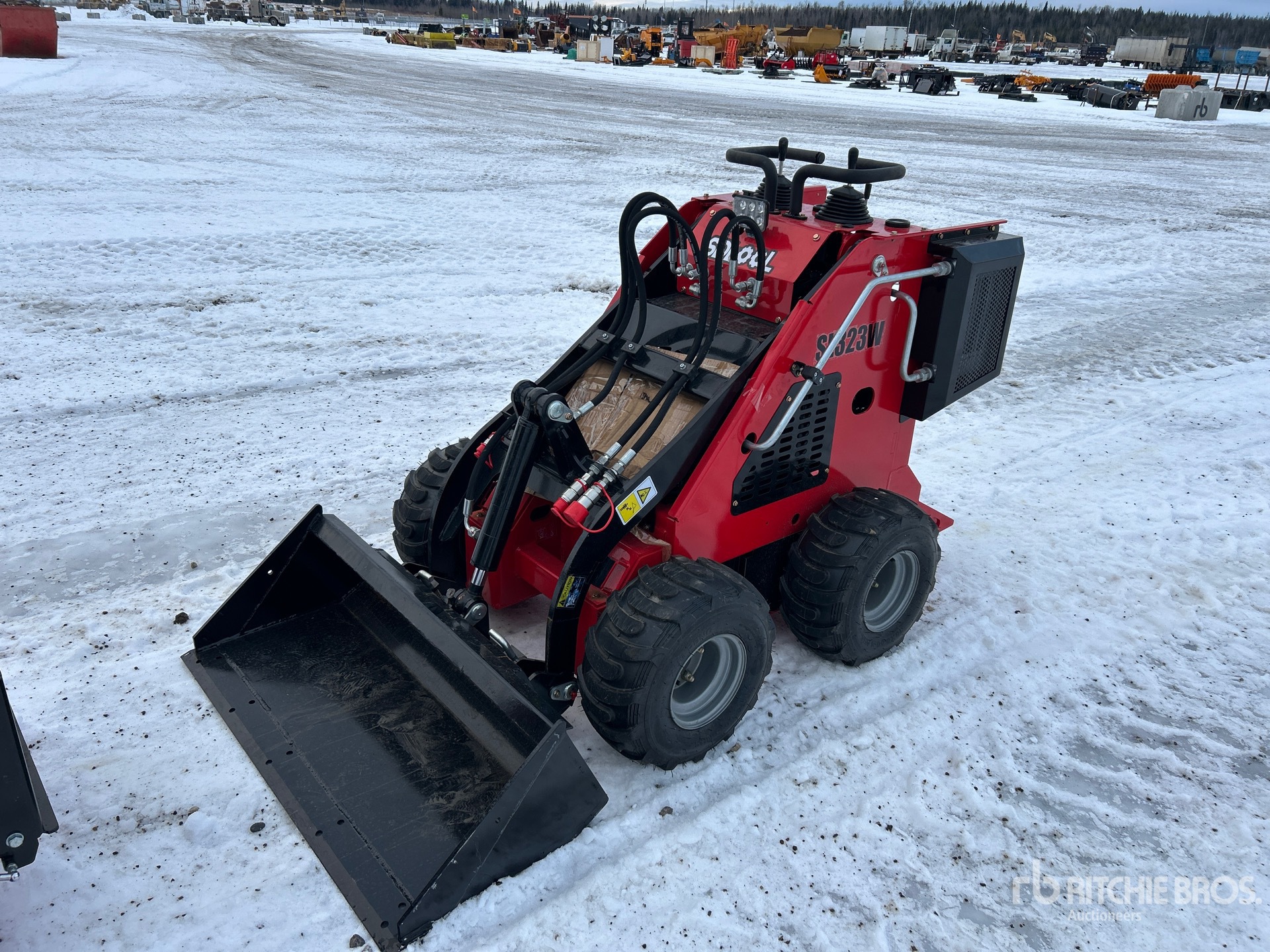 General Appearance with Picture, Left Front Corner