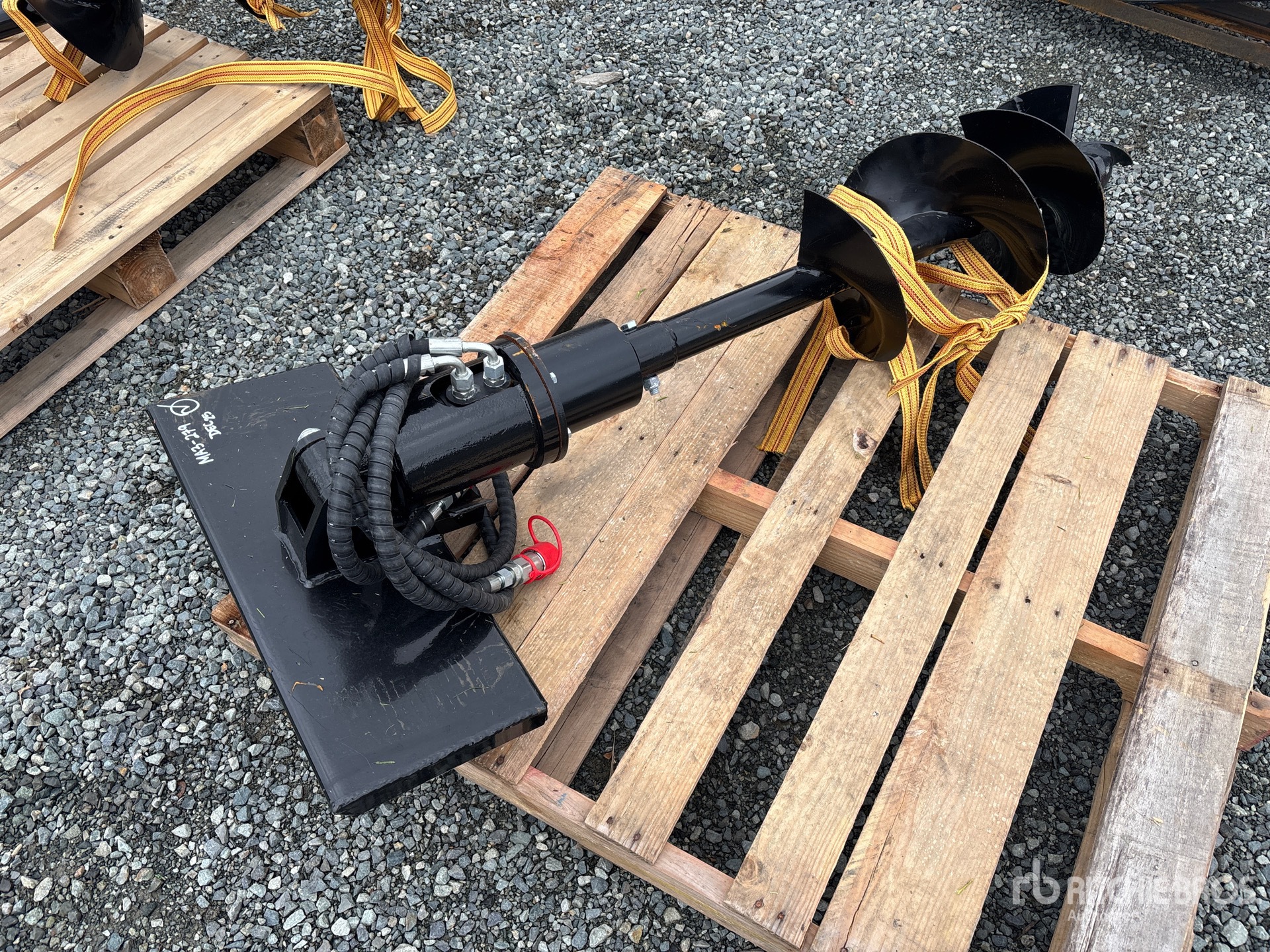 Aspect général with Image, coin arrière droit