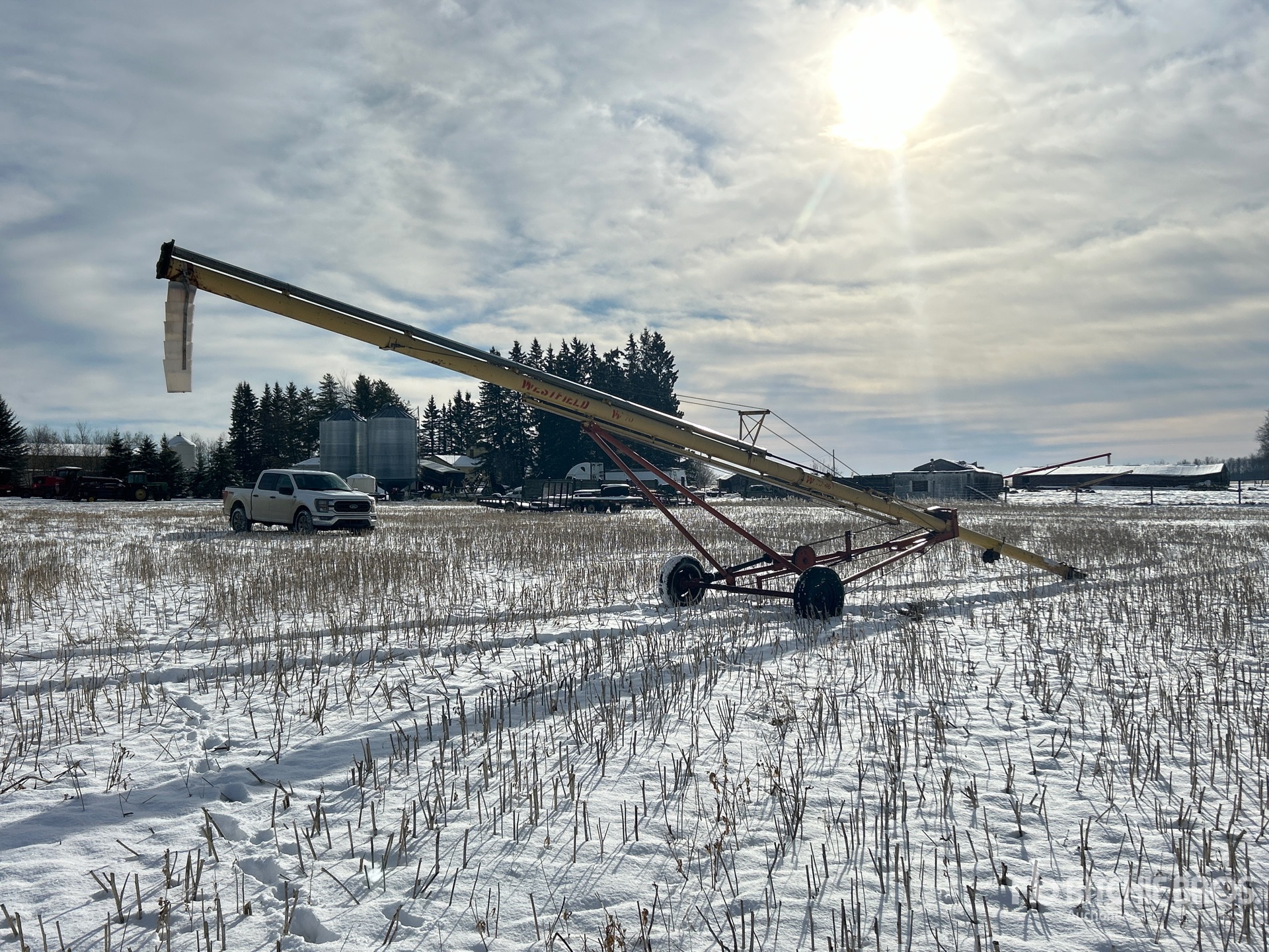 General Appearance with Foto, angolo anteriore sinistro