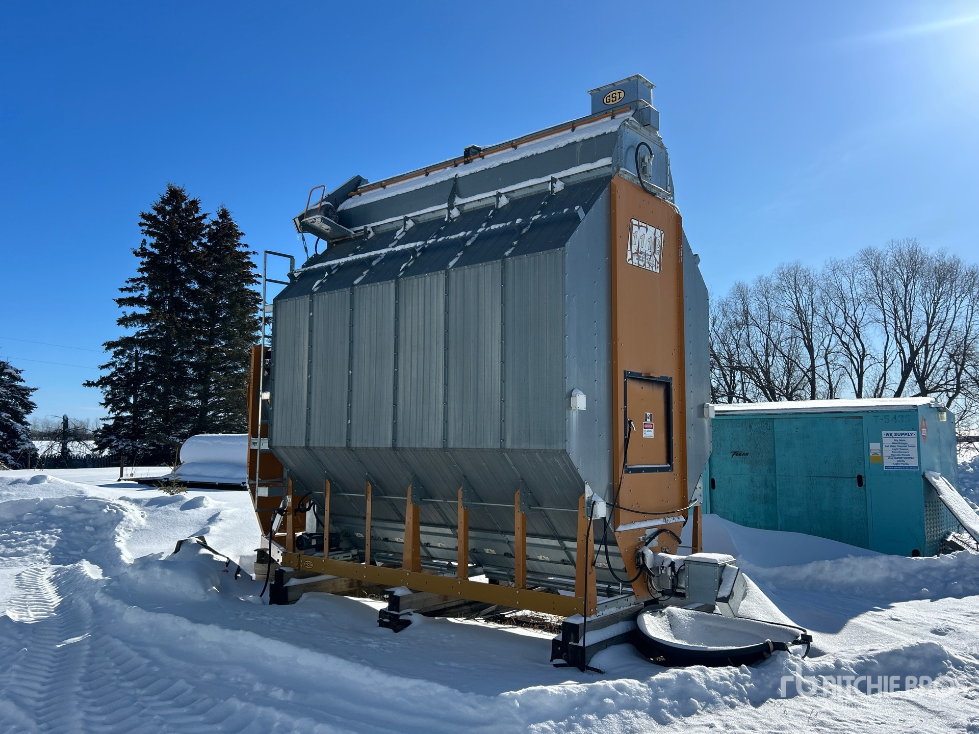 General Appearance with Image, coin avant droit