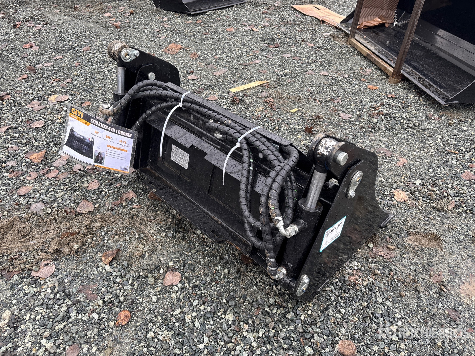 General Appearance with Picture, Right Rear Corner