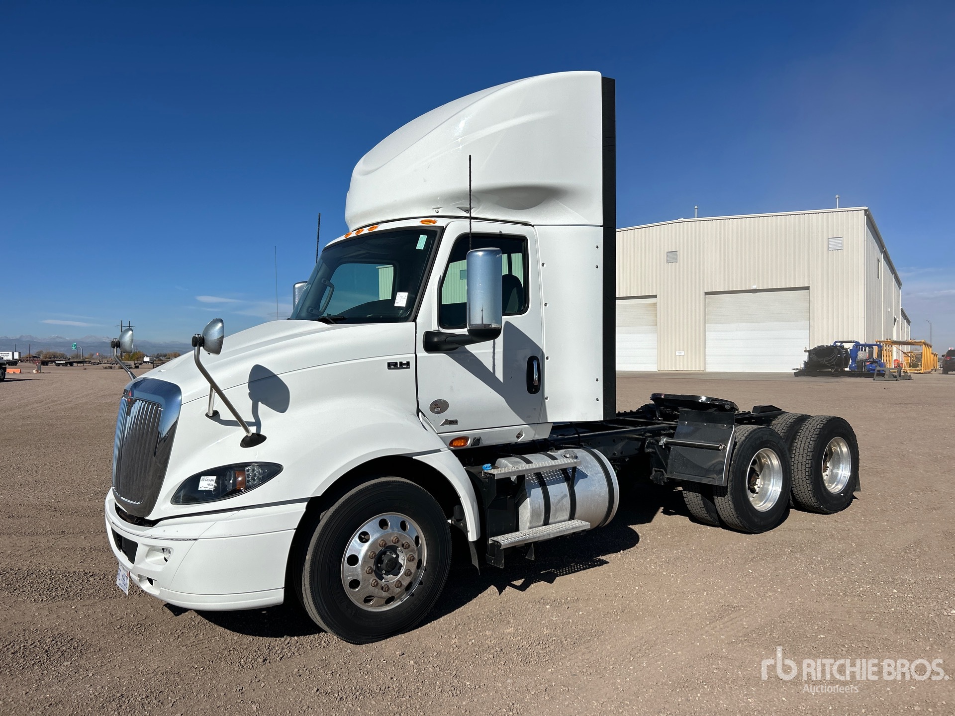 General Appearance with Image, coin avant gauche