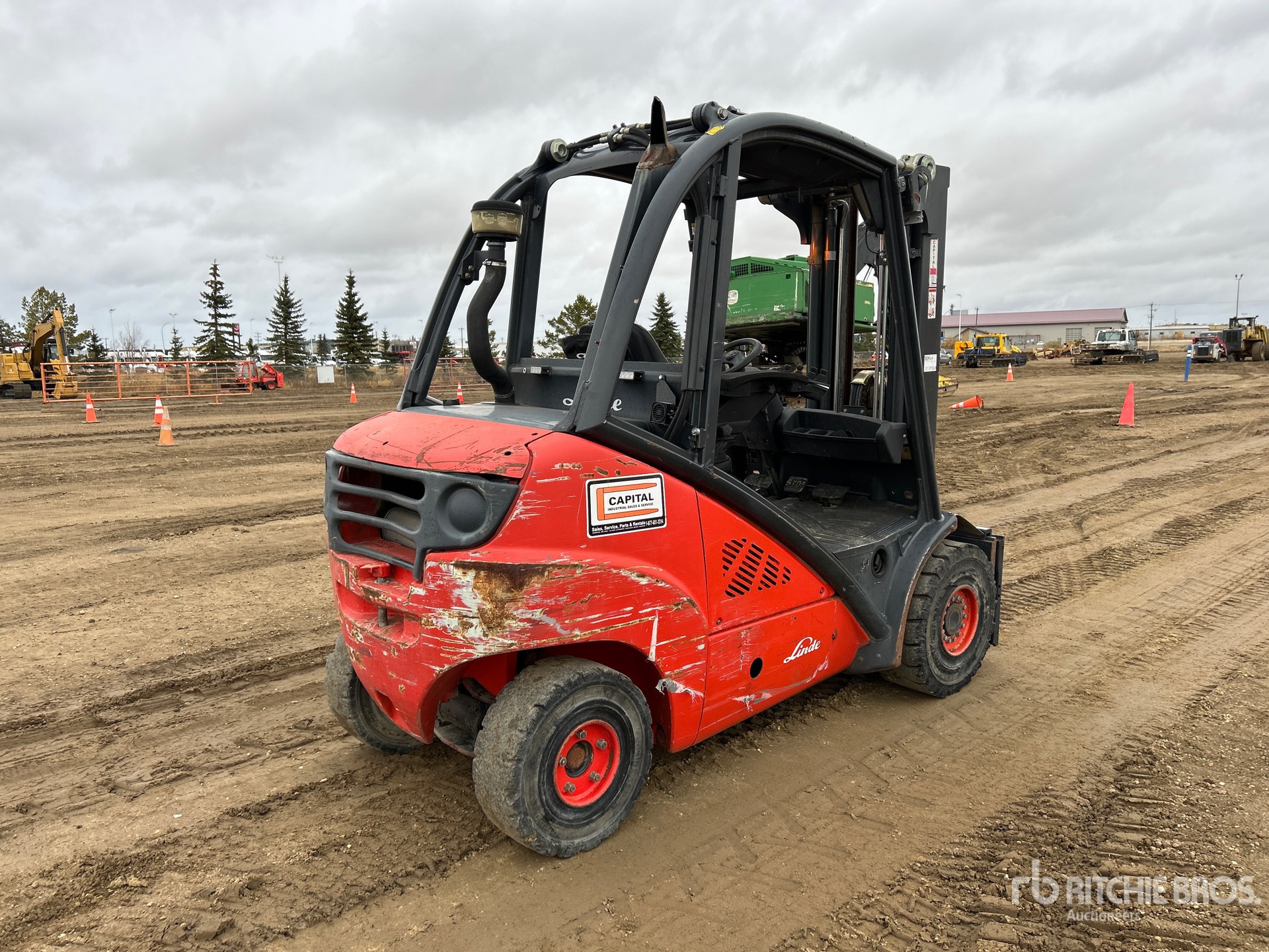 Aspect général with Image, coin arrière droit