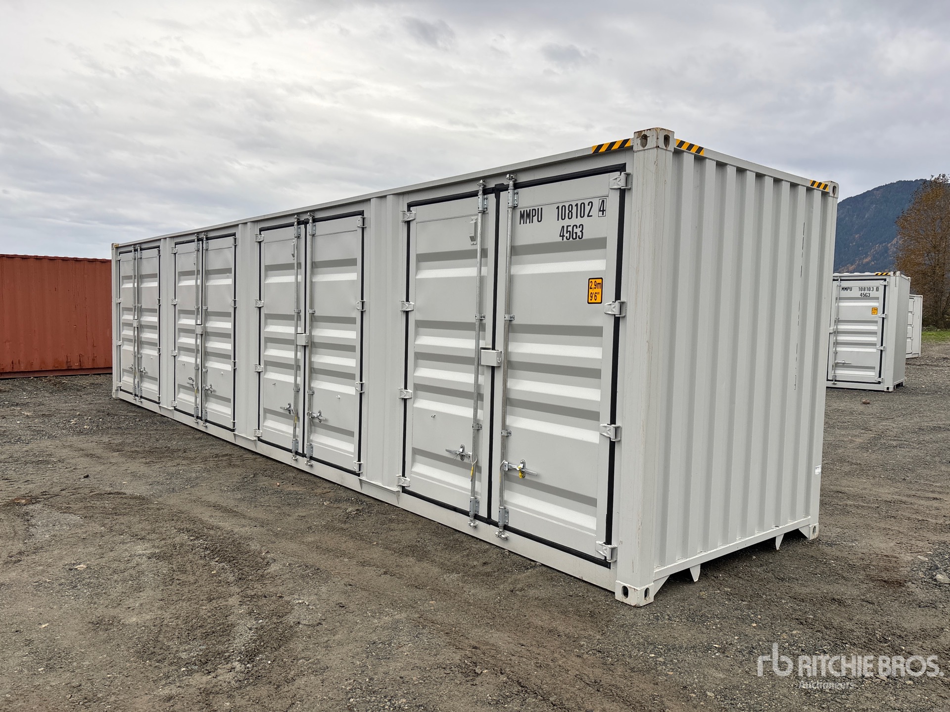 General Appearance with Bild, Ecke hinten links