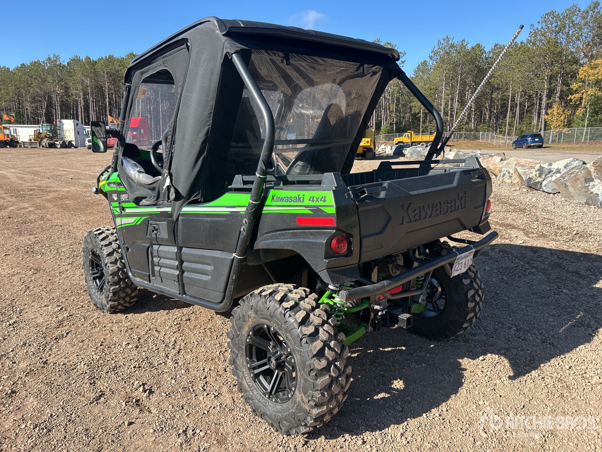 General Appearance with Picture, Left Rear Corner
