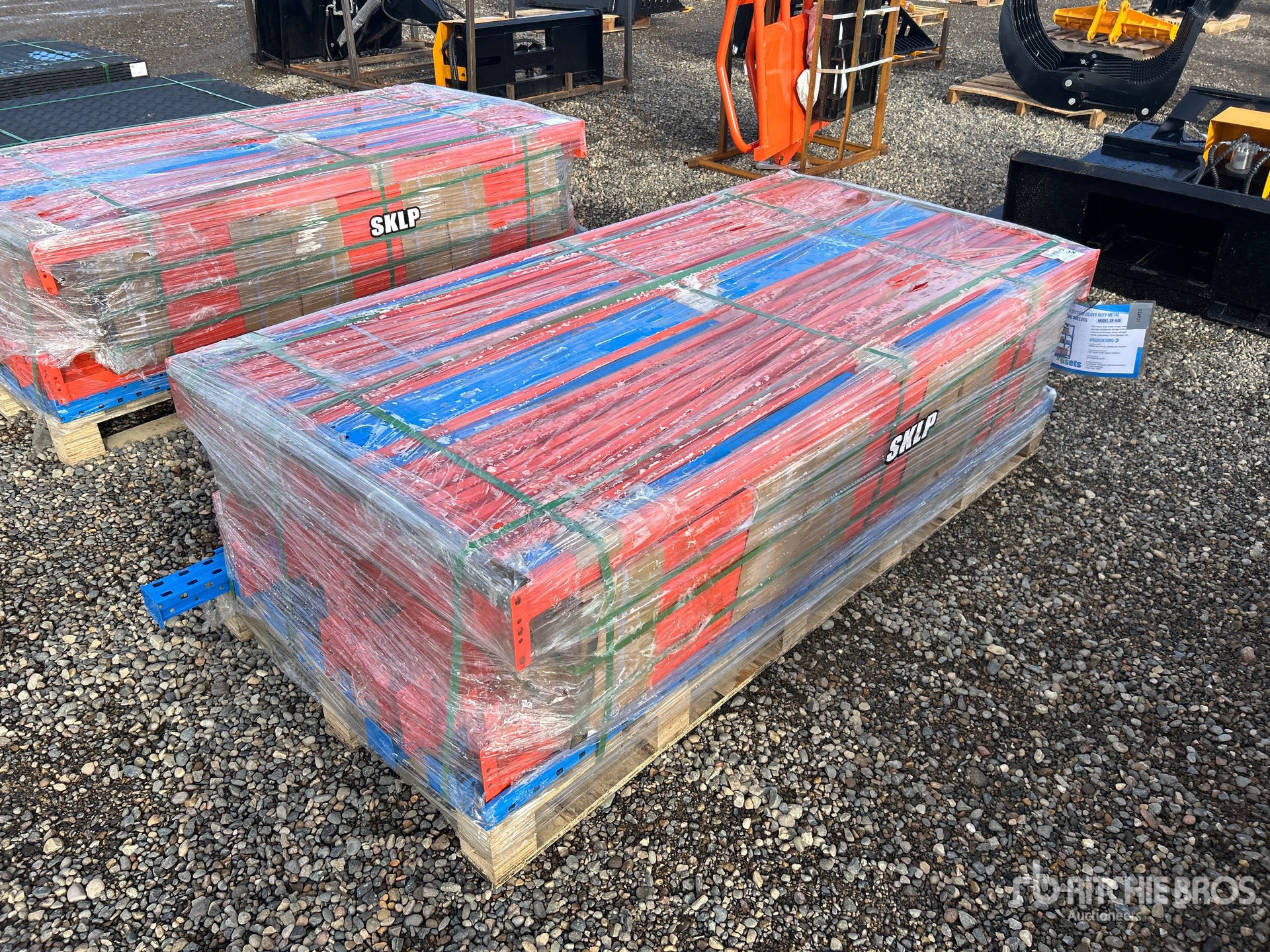 General Appearance with Bild, Ecke vorne rechts