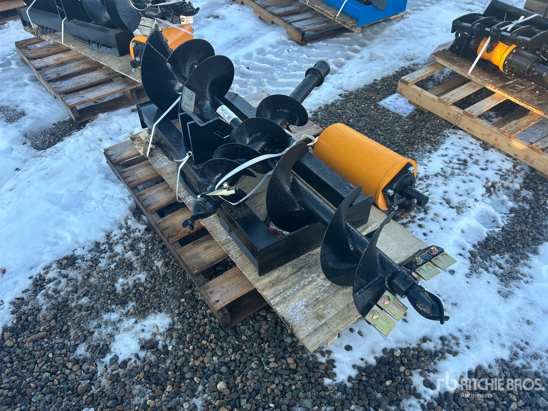 General Appearance with Bild, Ecke hinten rechts