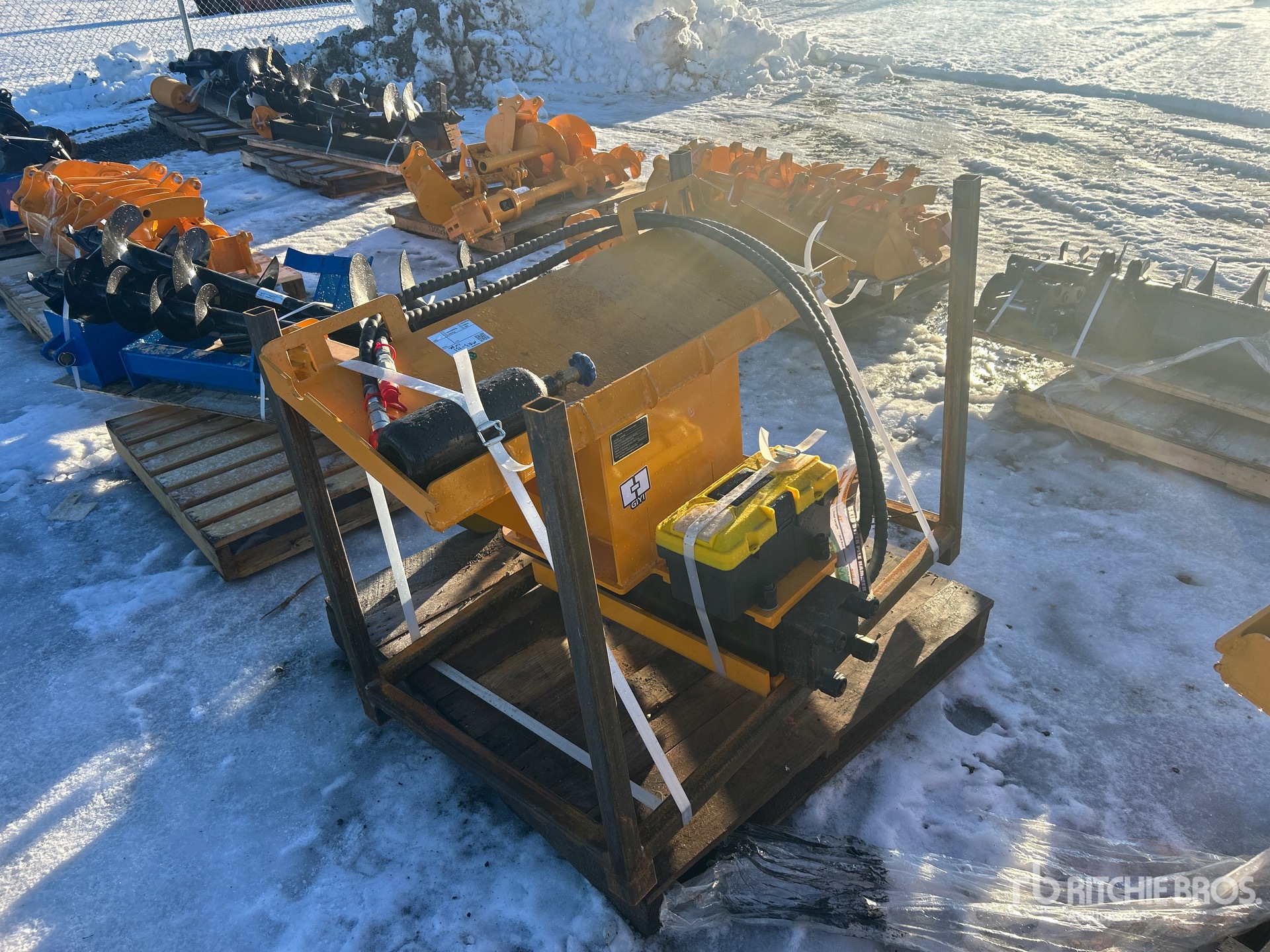 General Appearance with Foto, angolo posteriore sinistro