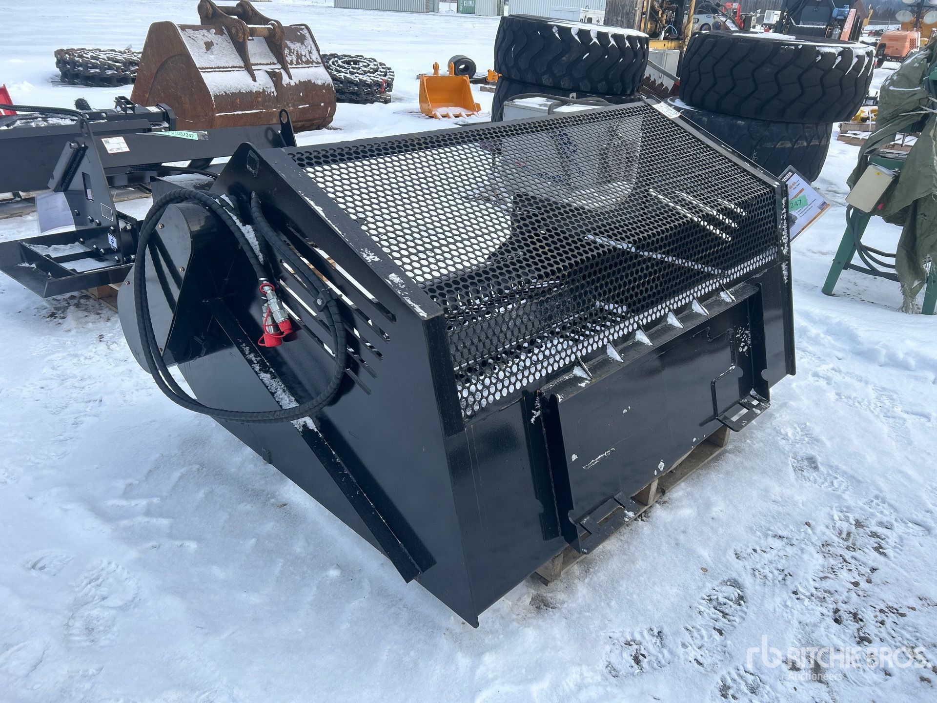 General Appearance with Foto, angolo posteriore sinistro