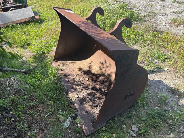 Tag 60 in General Purpose Wheel Loader Bucket - Fits Cat 924H