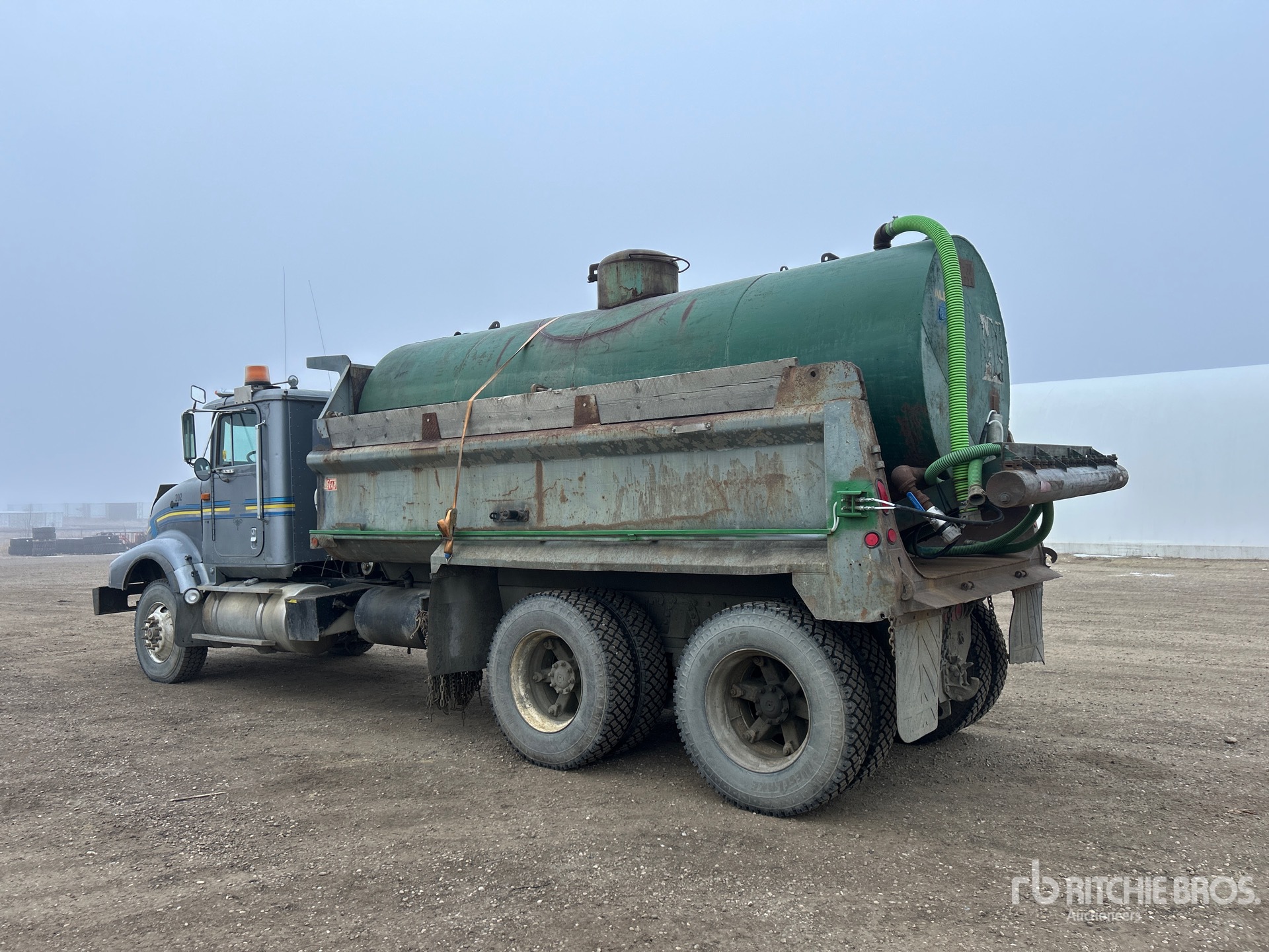 General Appearance with Bild, Ecke hinten links