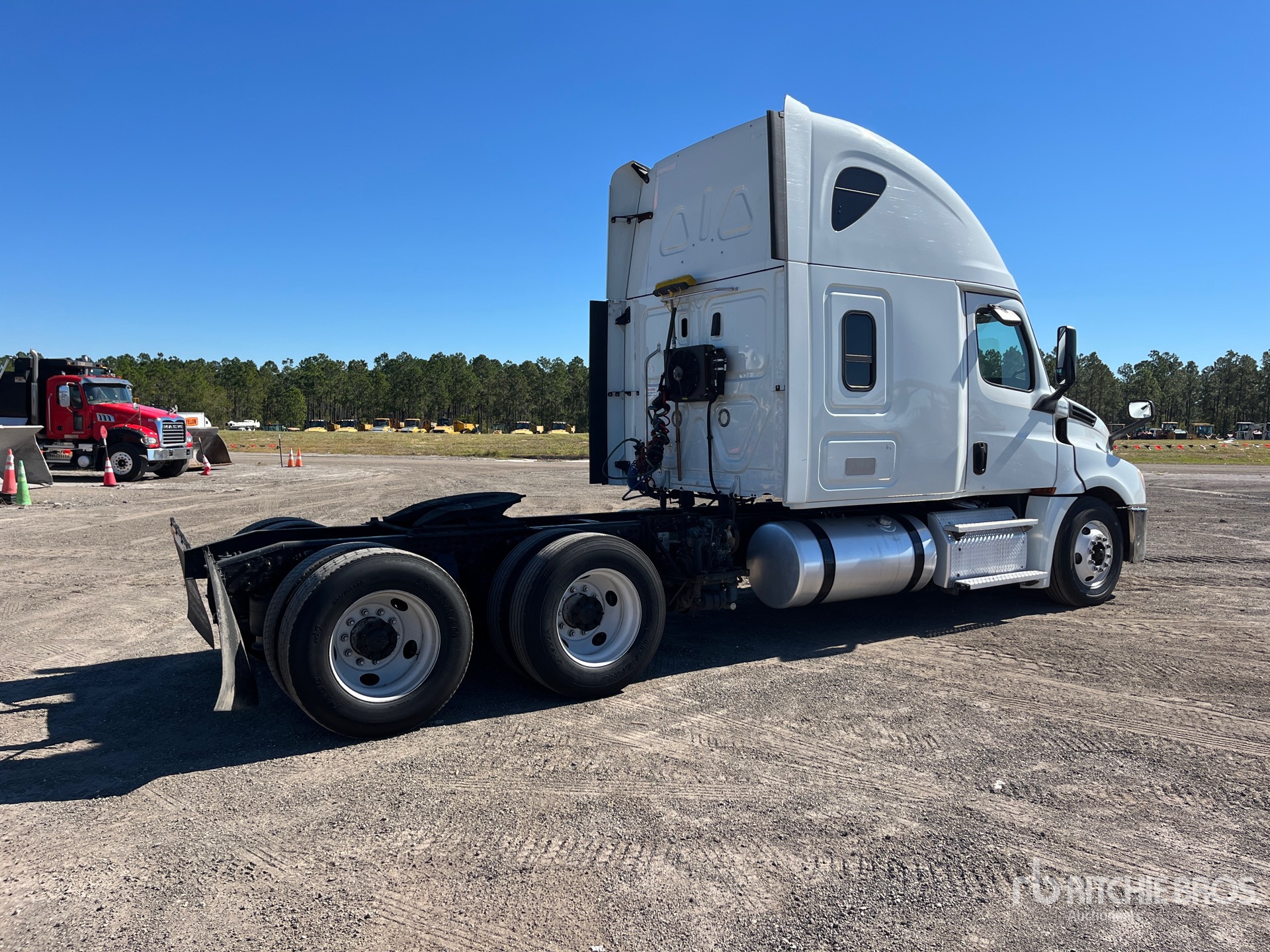 General Appearance with Zdjęcie, prawy dolny róg