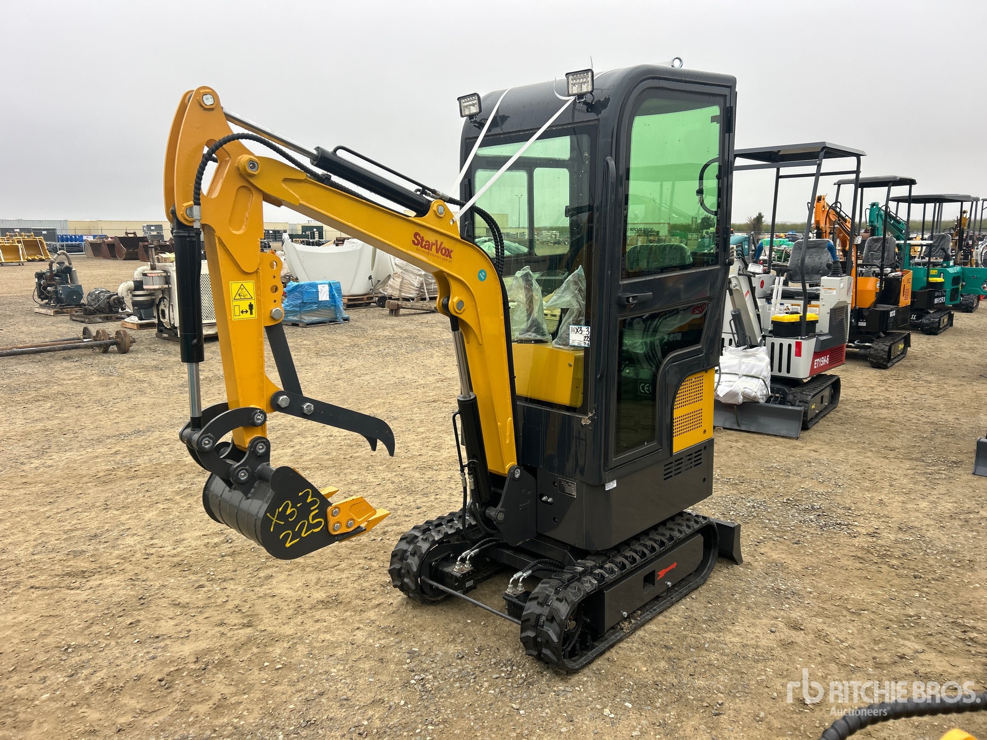 General Appearance with Picture, Left Front Corner