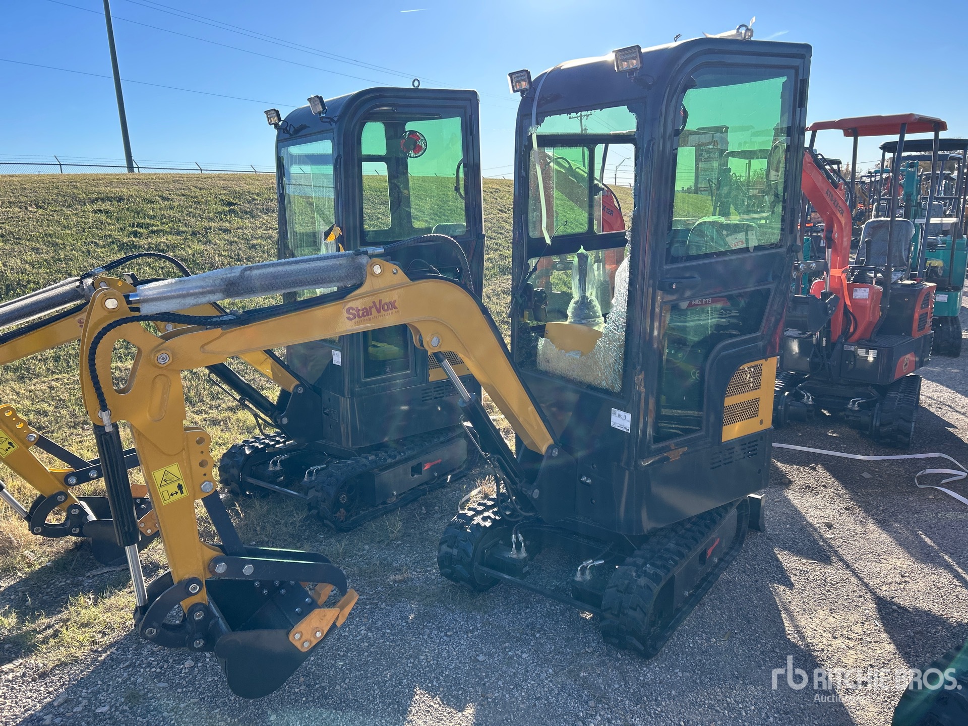 General Appearance with Picture, Left Front Corner