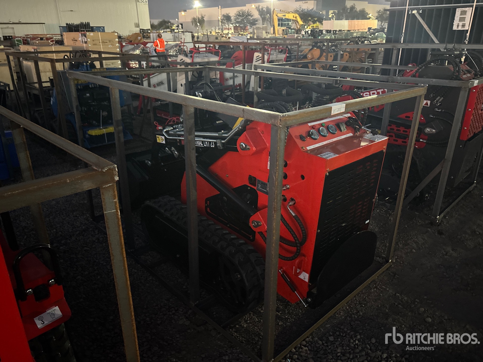 General Appearance with Featured Photo