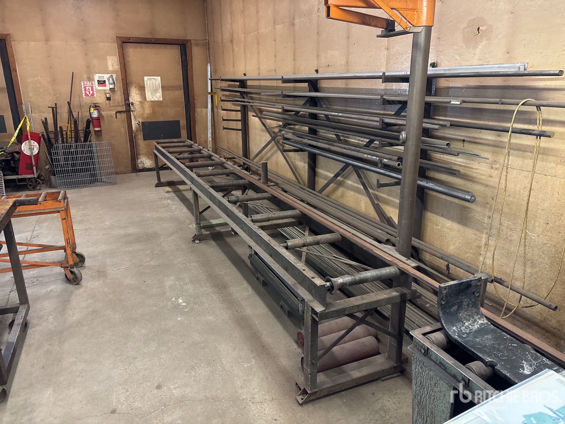 General Appearance with Foto, angolo anteriore destro