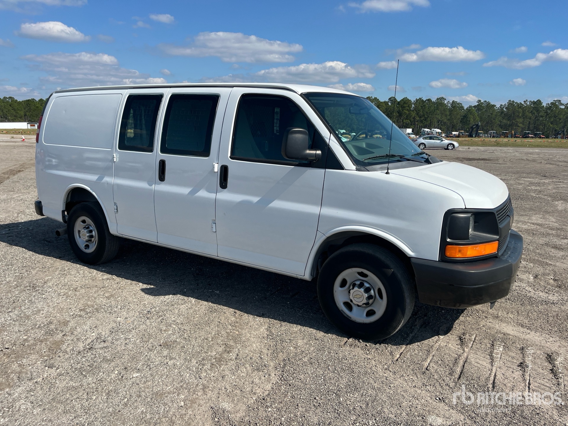 General Appearance with Picture, Right Front Corner