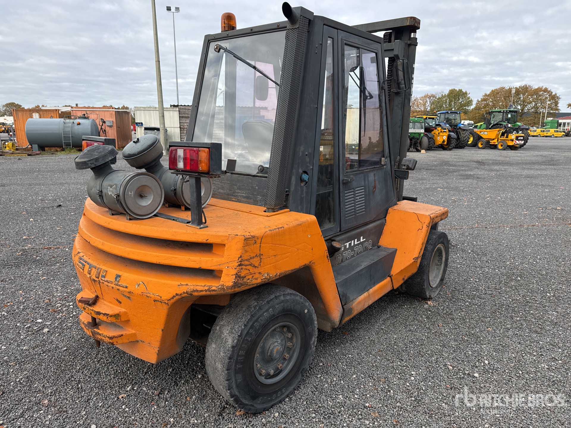 General Appearance with Picture, Right Rear Corner