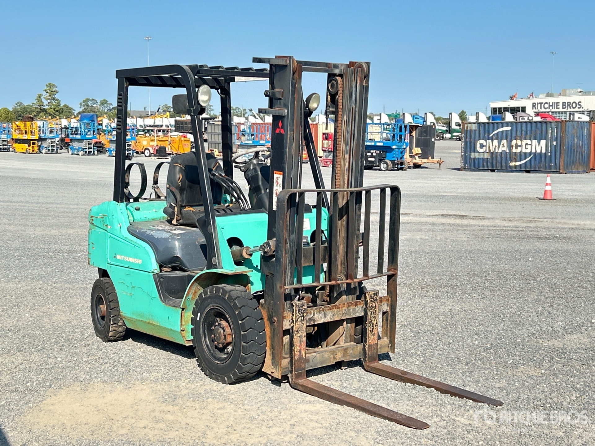 General Appearance with Picture, Right Front Corner