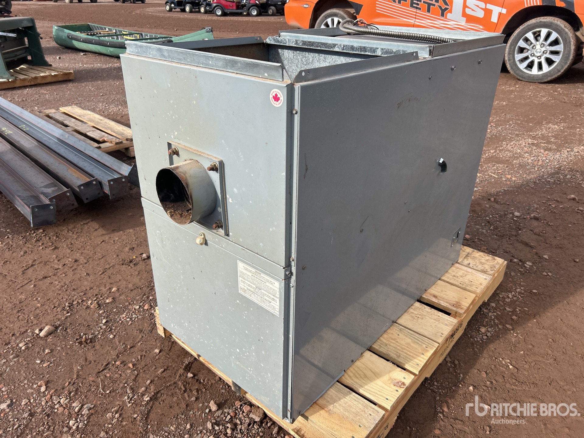 General Appearance with Picture, Right Rear Corner