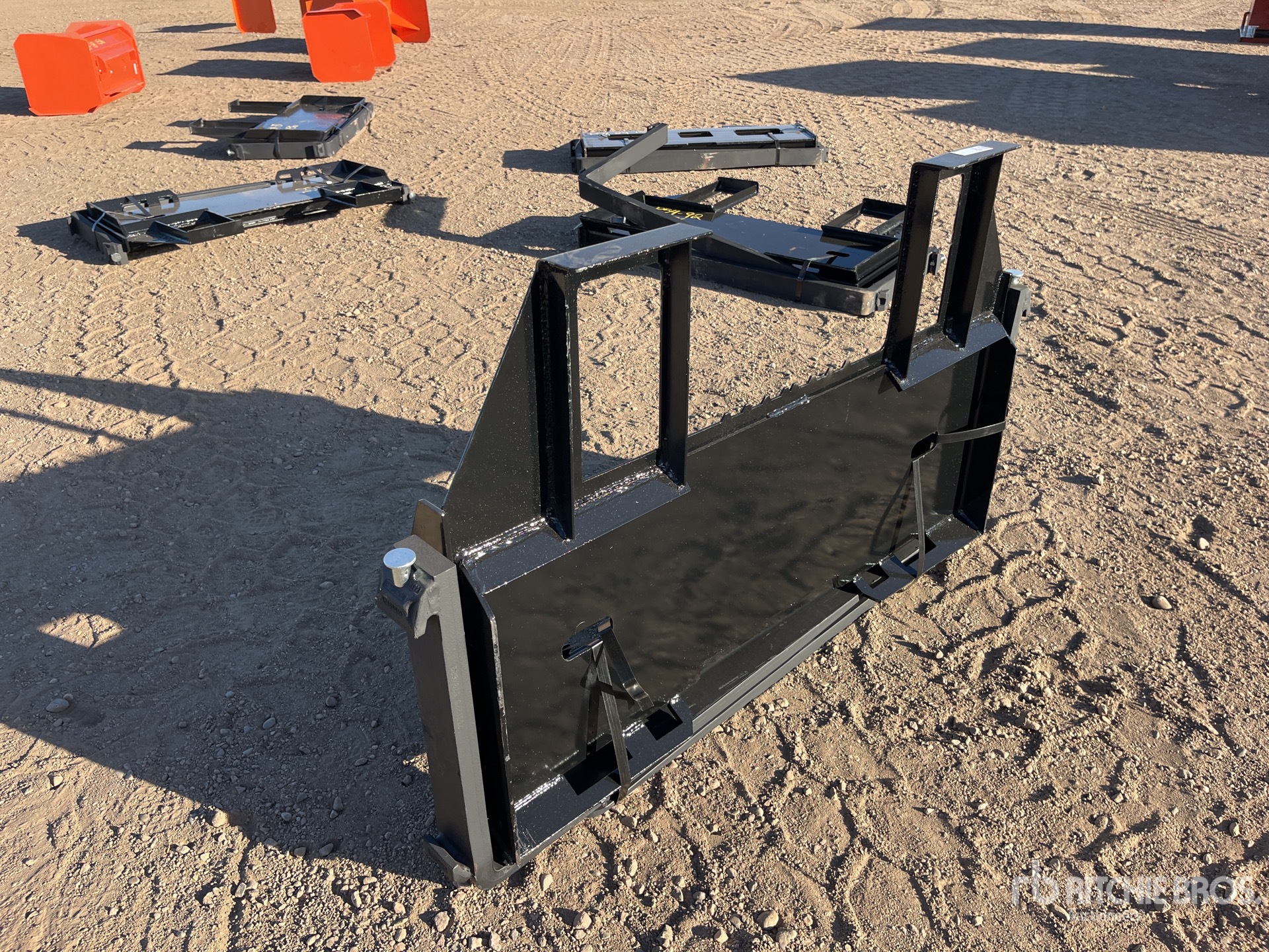 General Appearance with Bild, Ecke hinten links