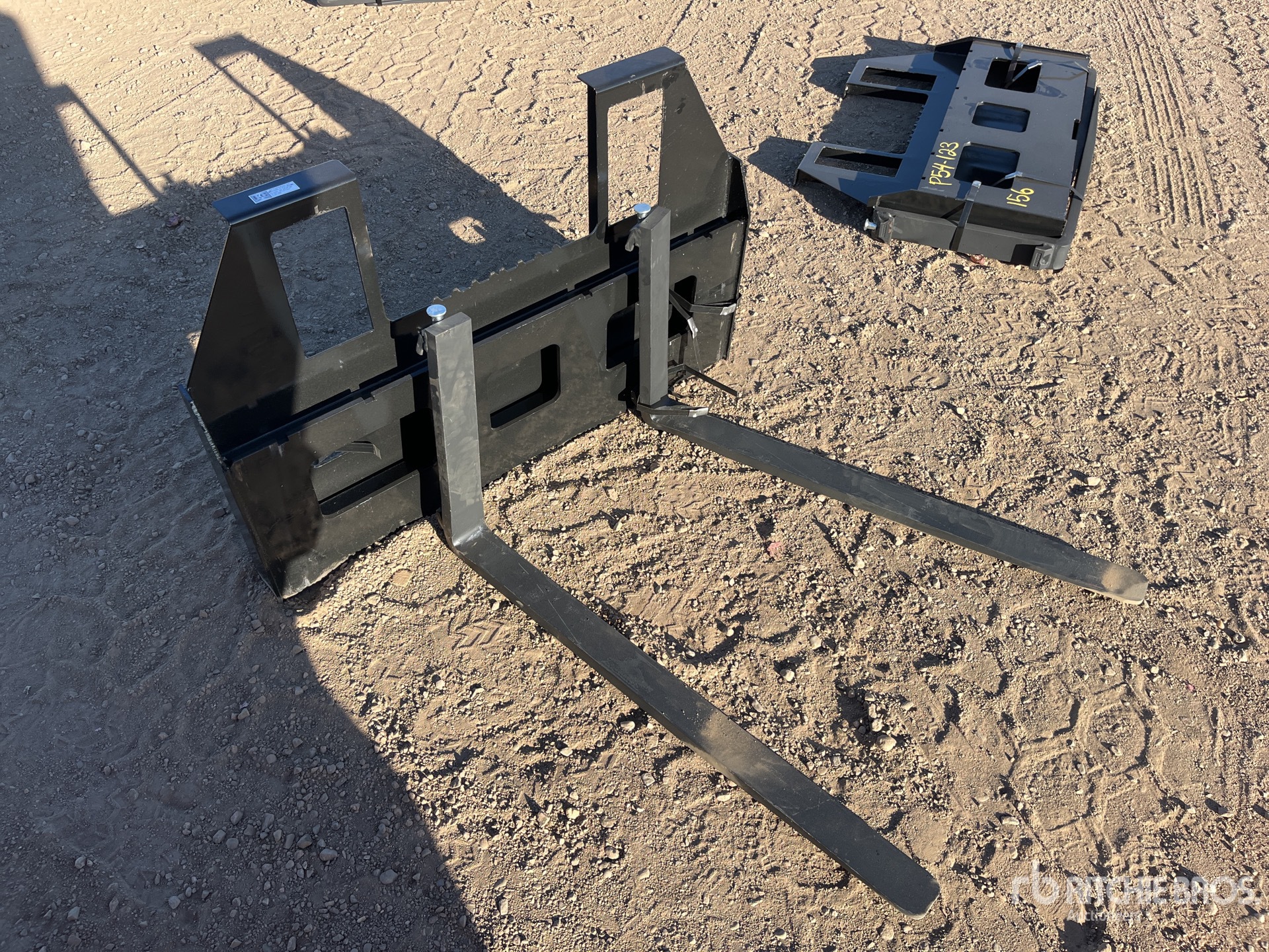 General Appearance with Bild, Ecke vorne rechts