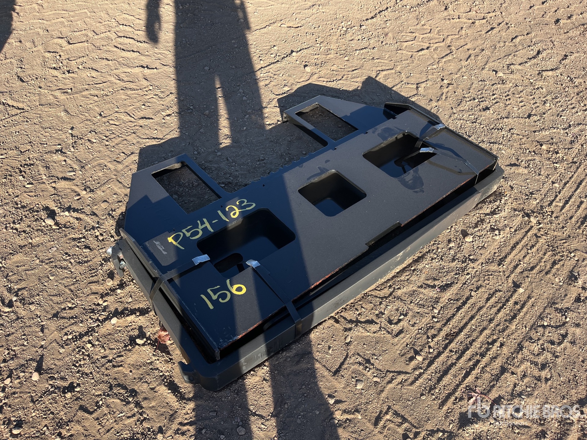 General Appearance with Bild, Ecke vorne rechts