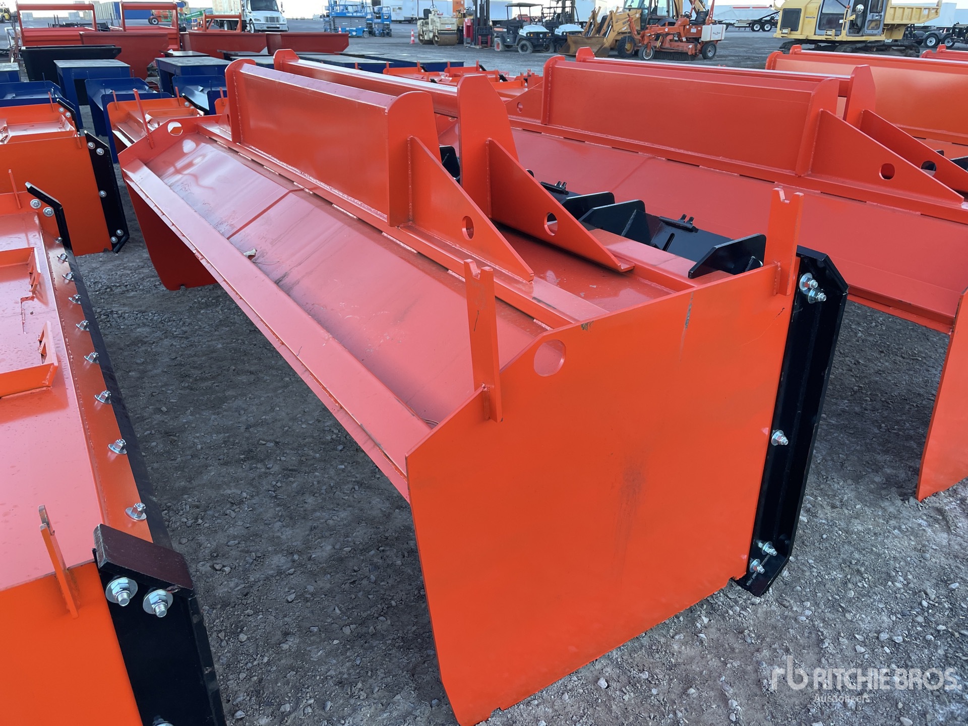 General Appearance with Bild, Ecke hinten rechts