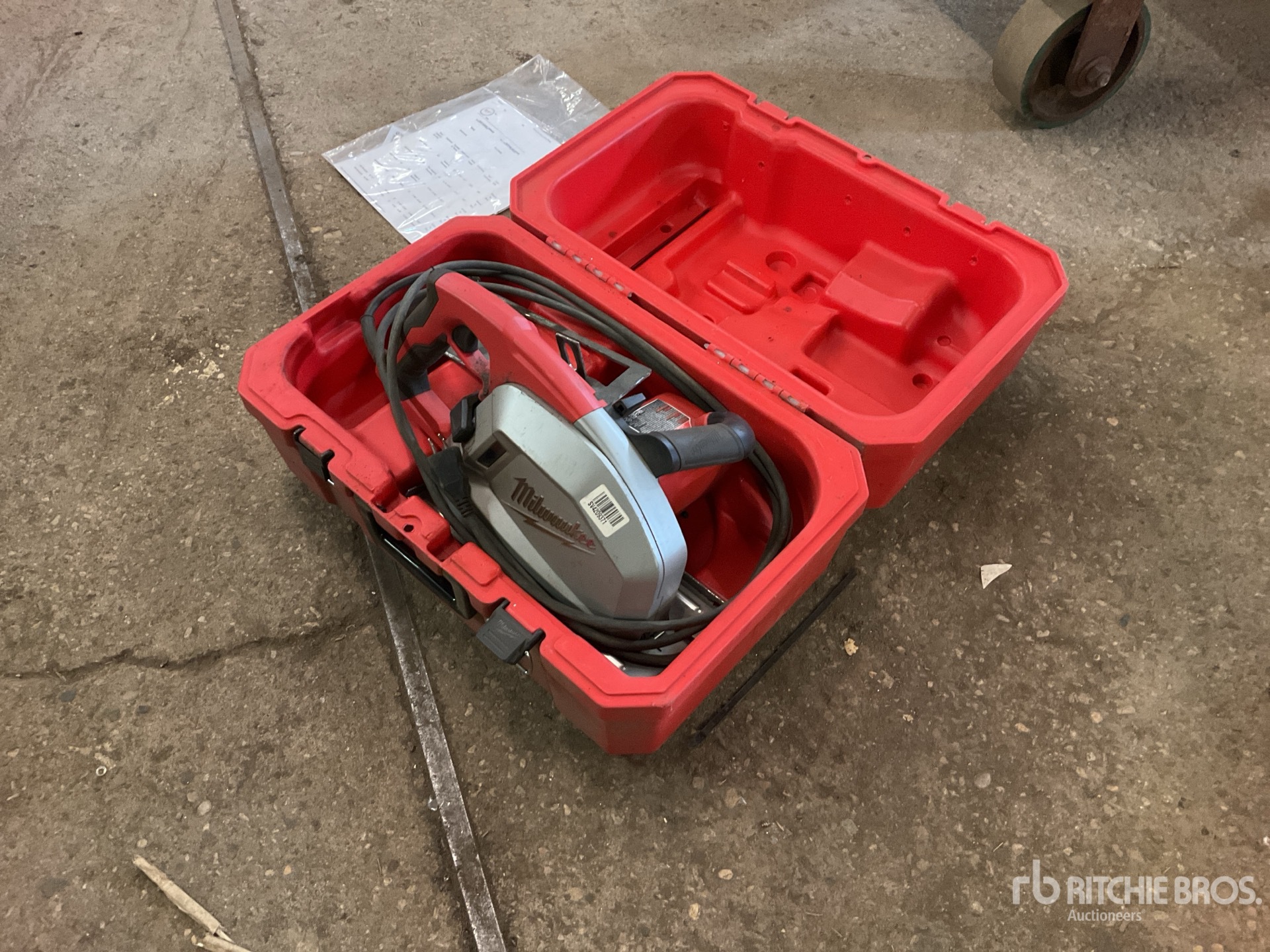 General Appearance with Foto, angolo anteriore sinistro