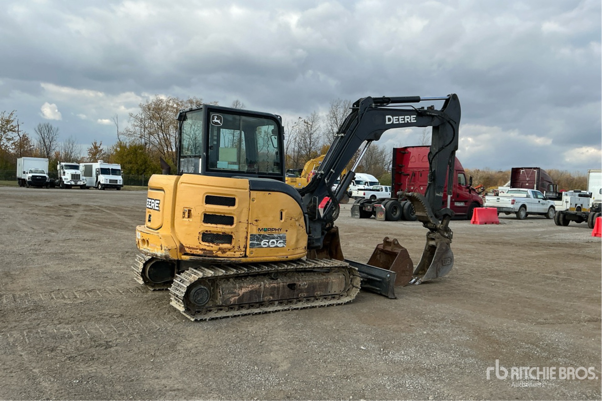 General Appearance with Picture, Right Rear Corner