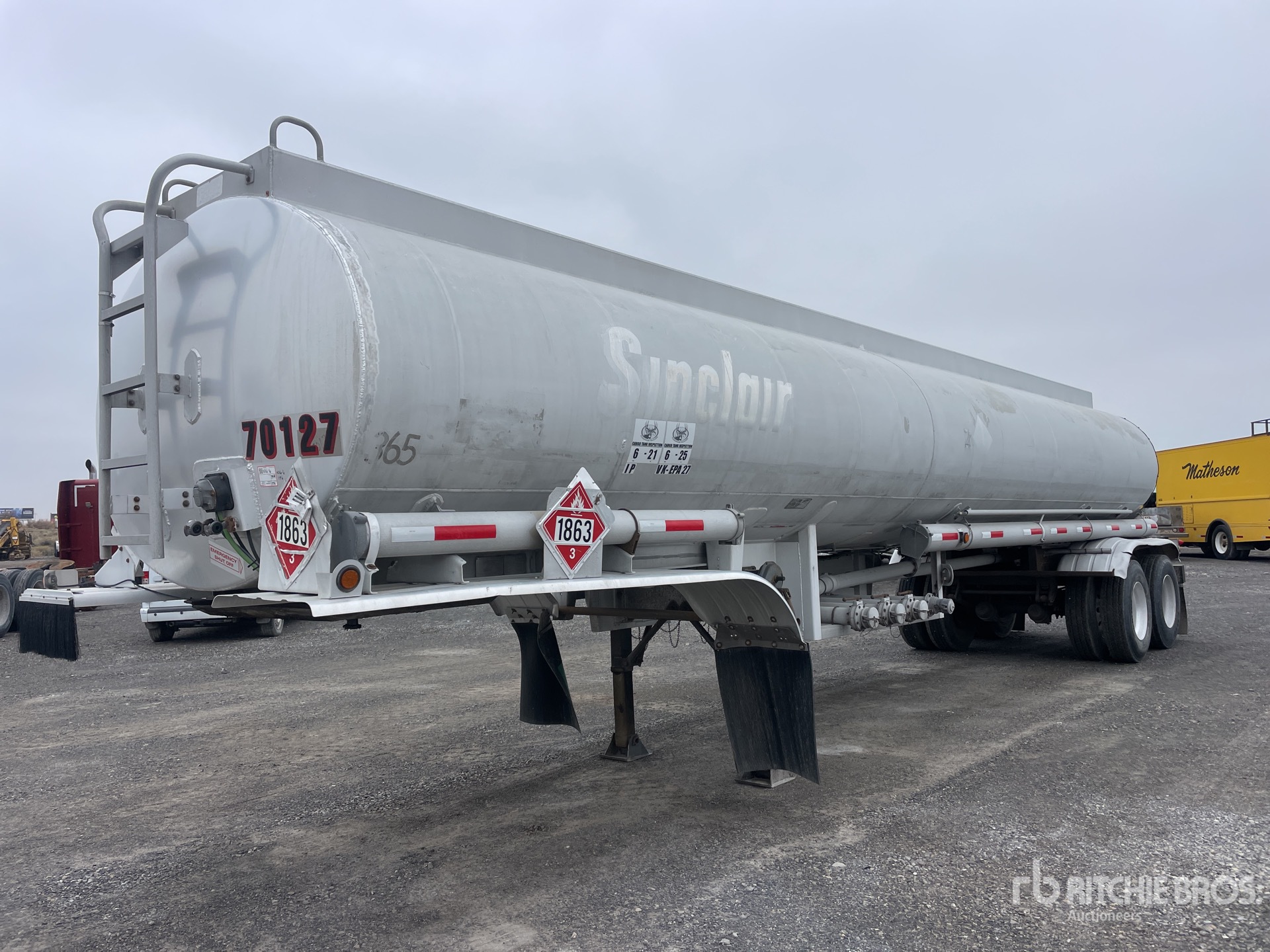 General Appearance with Image, coin avant gauche