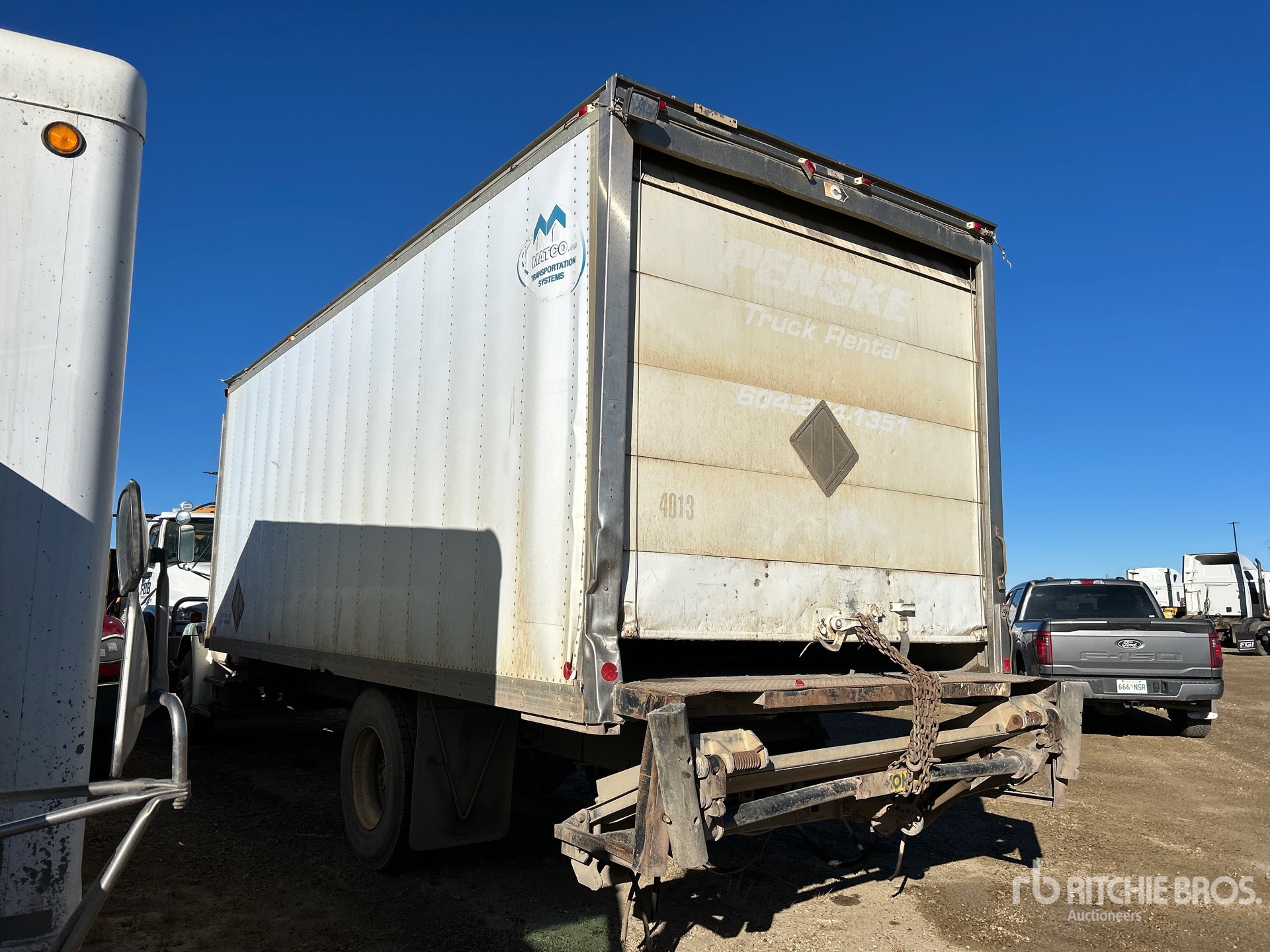 General Appearance with Picture, Left Rear Corner