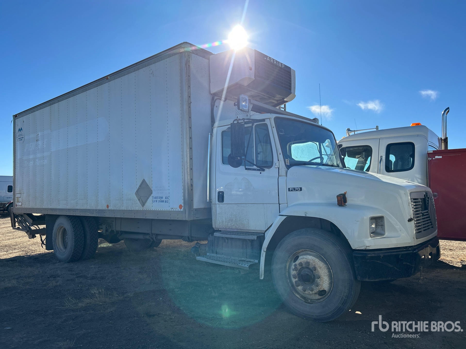 General Appearance with Picture, Right Front Corner