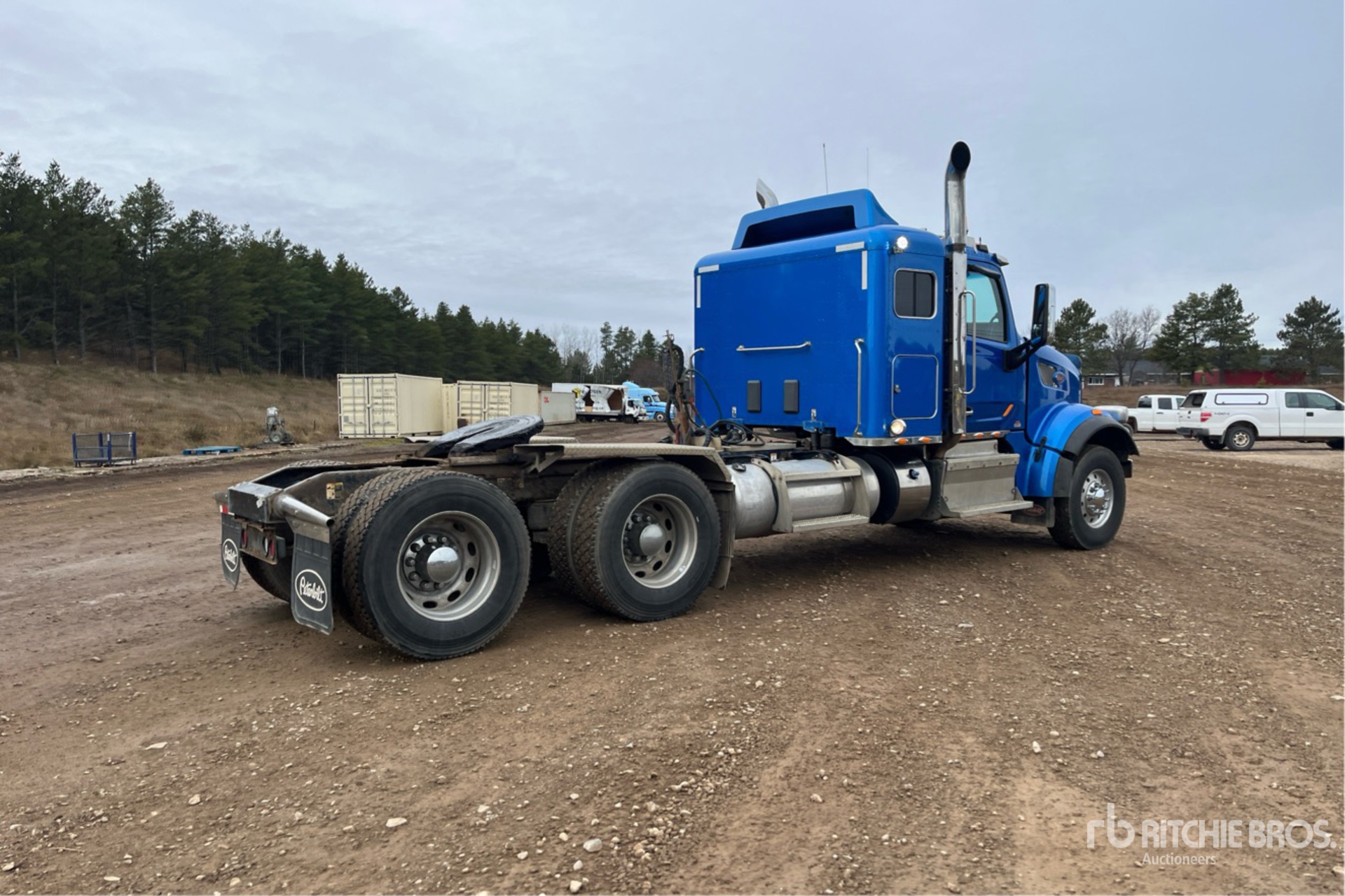 General Appearance with Foto, angolo anteriore sinistro