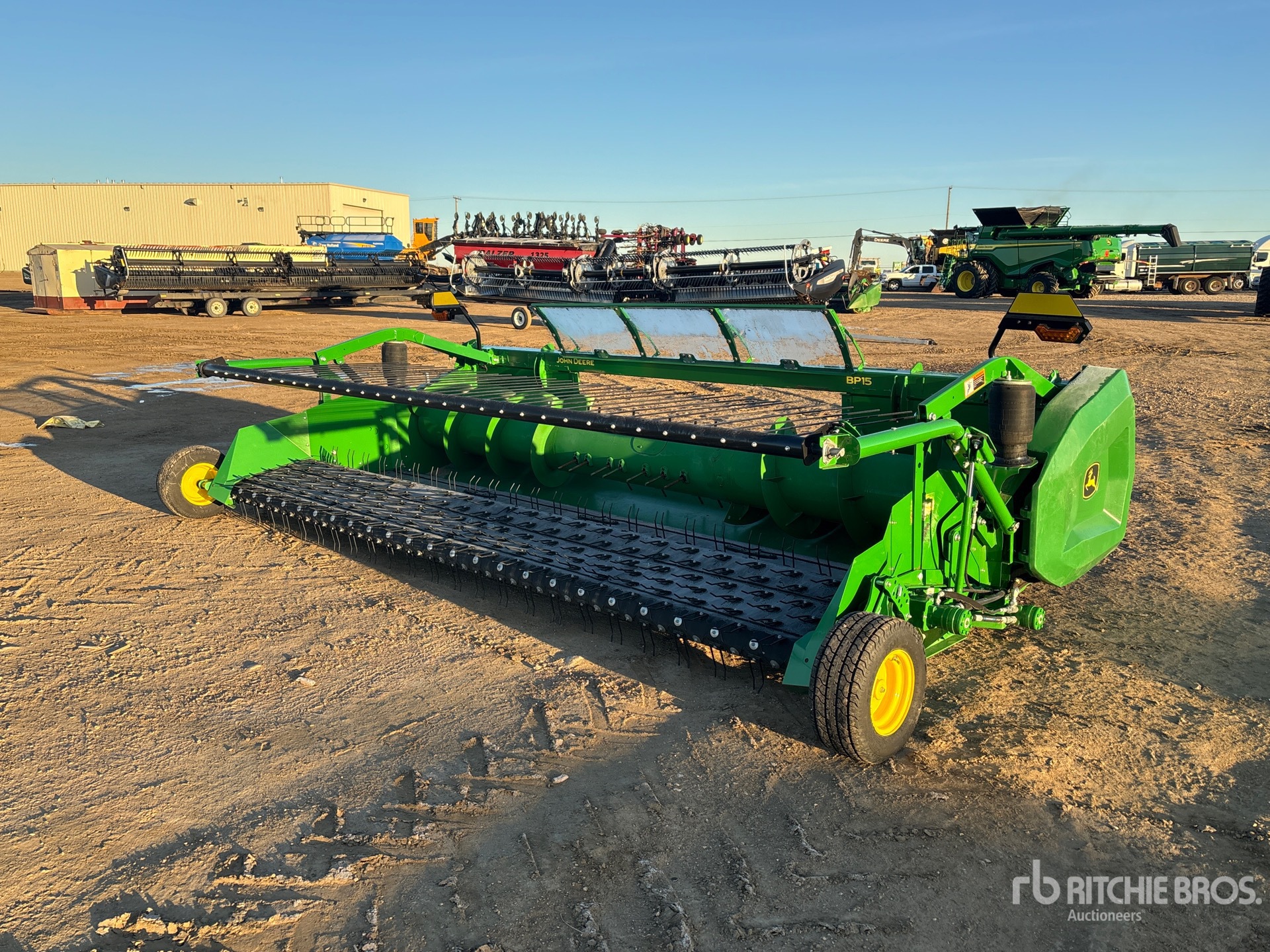 General Appearance with Bild, Ecke vorne links